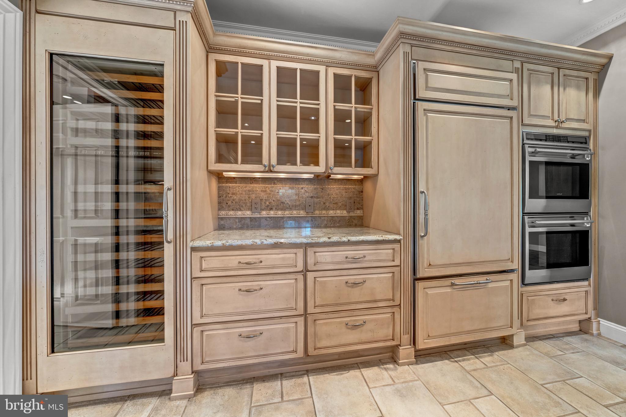 SADDLE RIDGE - Residential