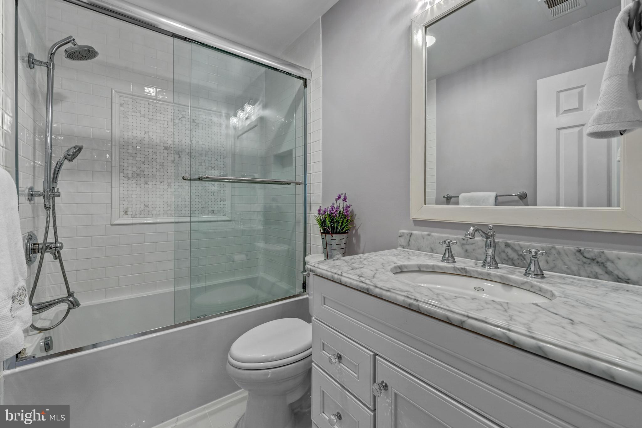 SADDLE RIDGE - Residential