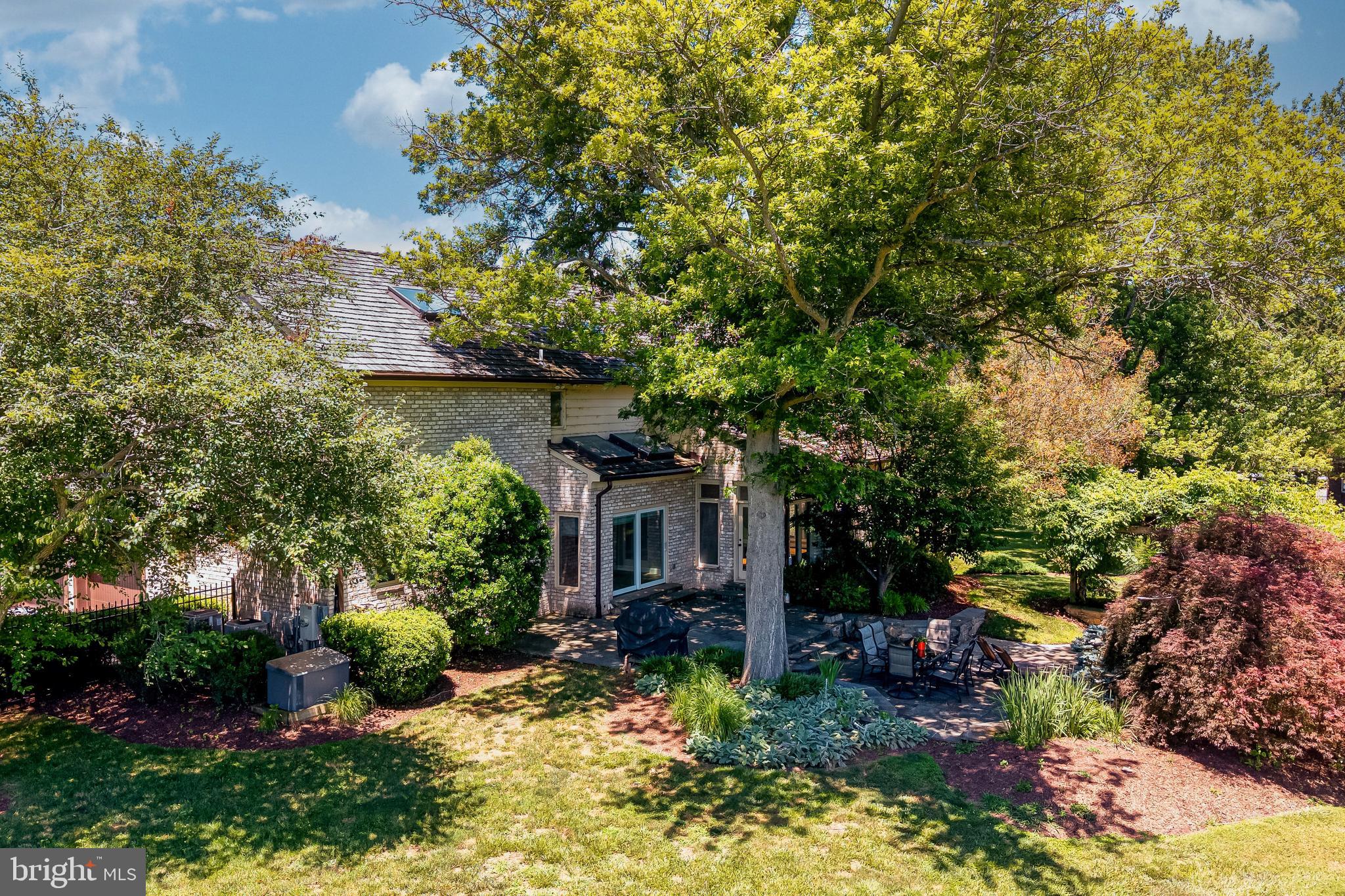 SADDLE RIDGE - Residential
