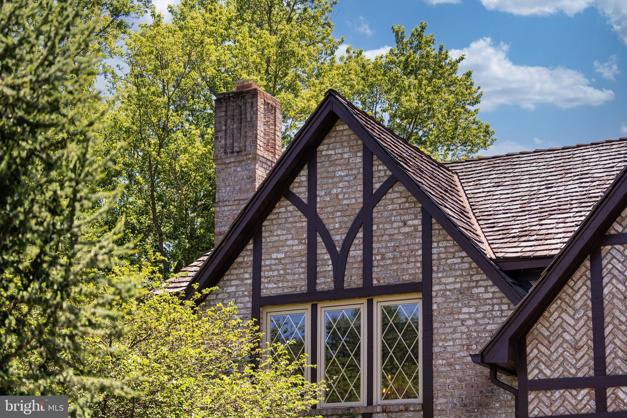 SADDLE RIDGE - Residential