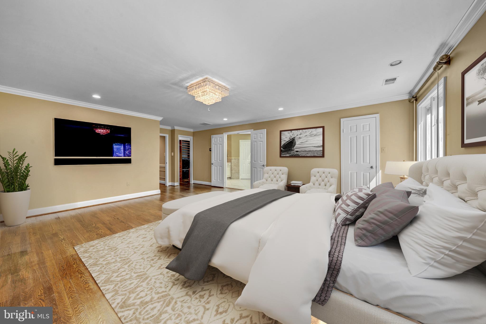 SADDLE RIDGE - Residential