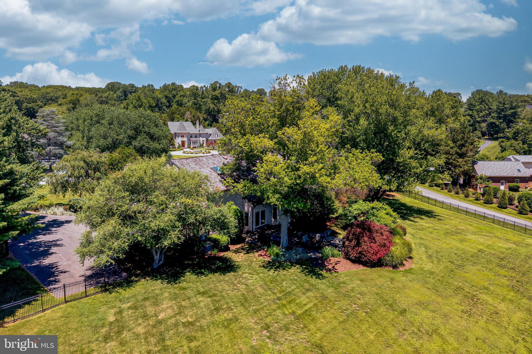 SADDLE RIDGE - Residential