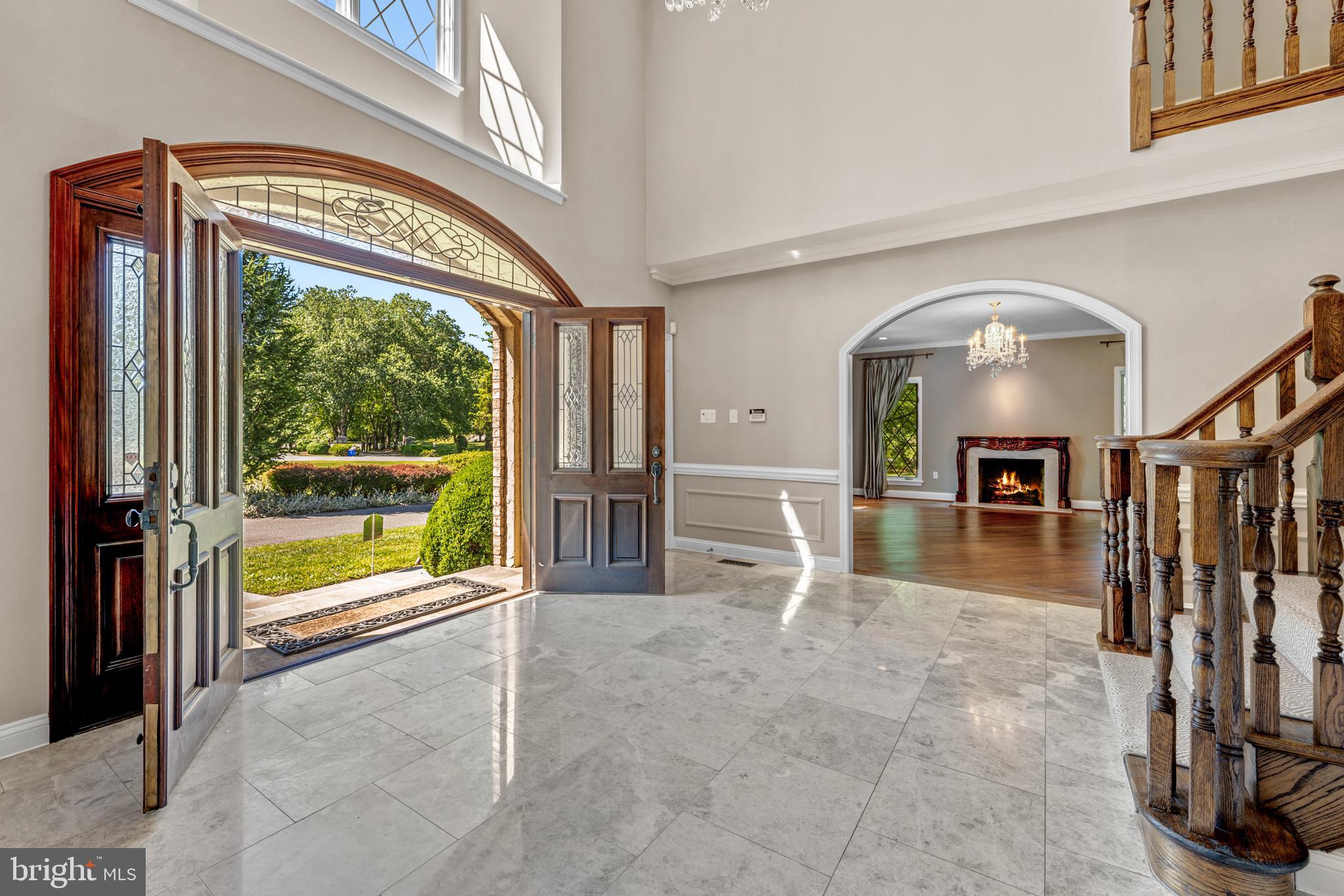 SADDLE RIDGE - Residential