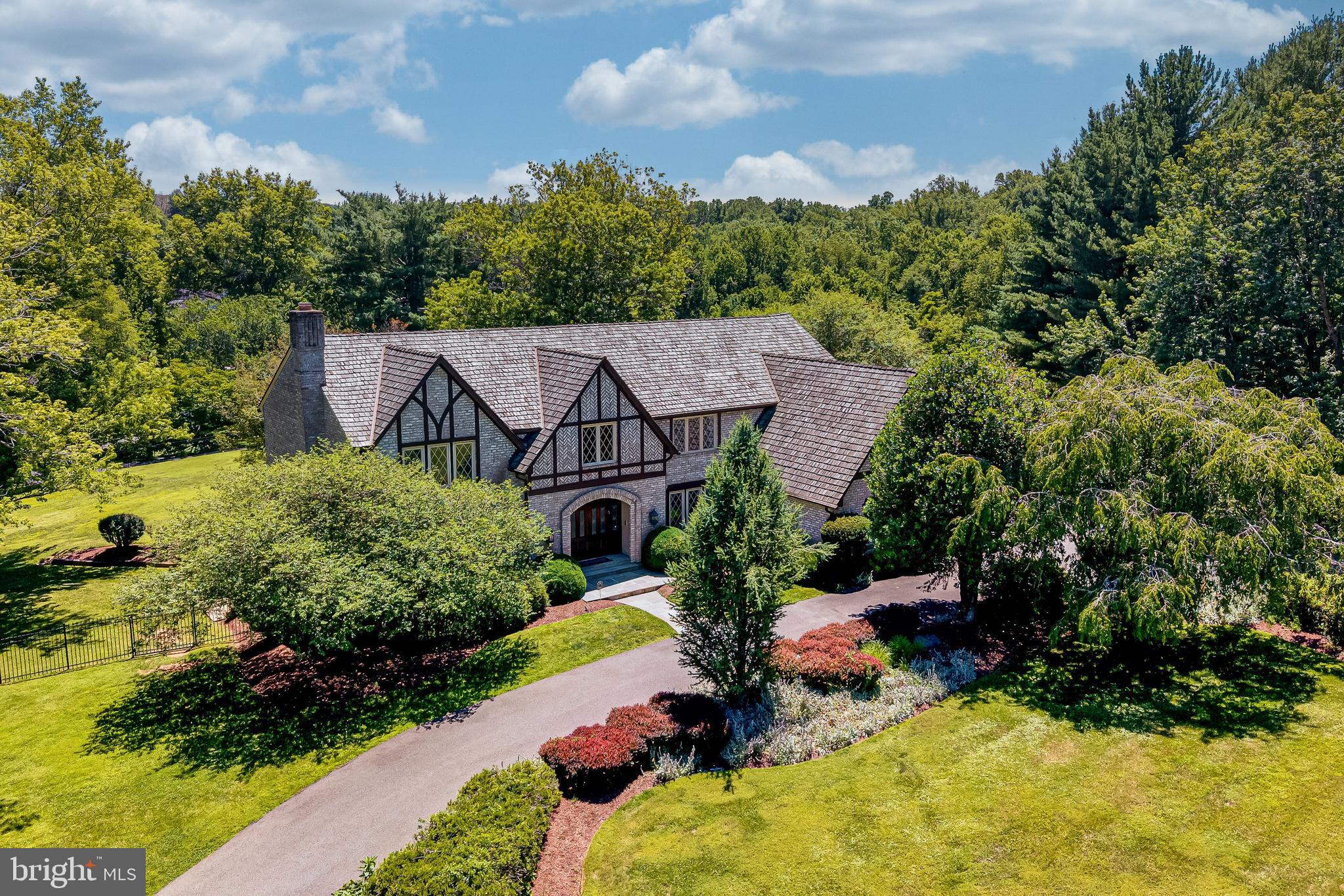 SADDLE RIDGE - Residential