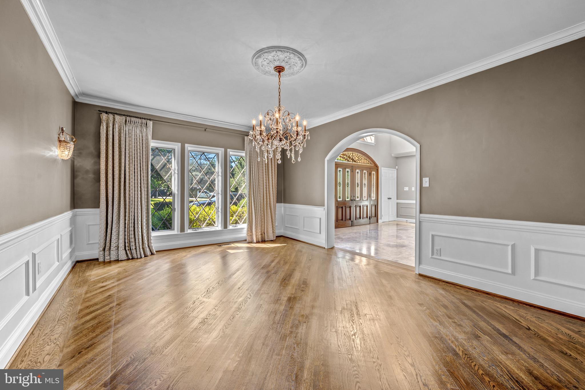 SADDLE RIDGE - Residential