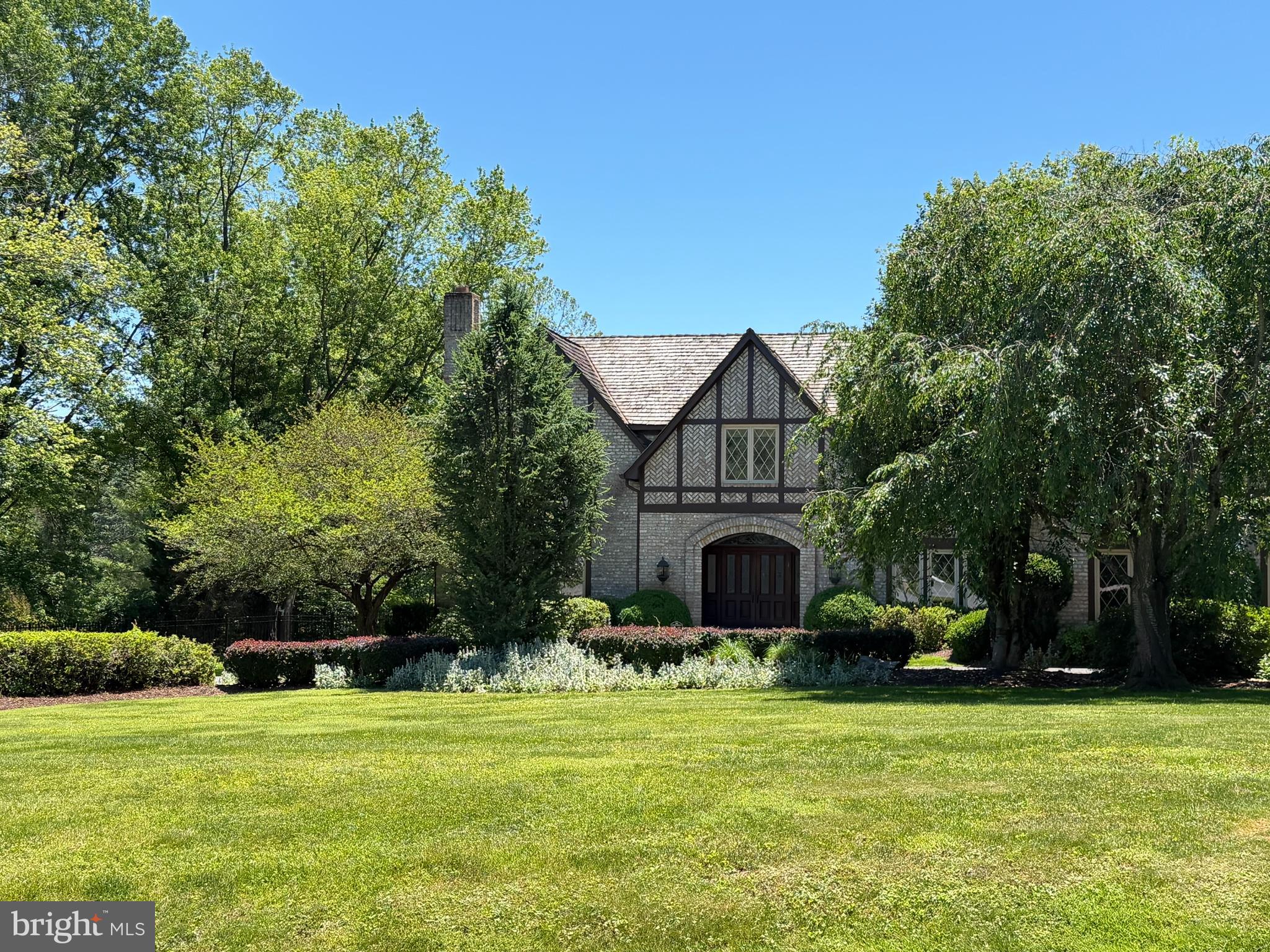 SADDLE RIDGE - Residential