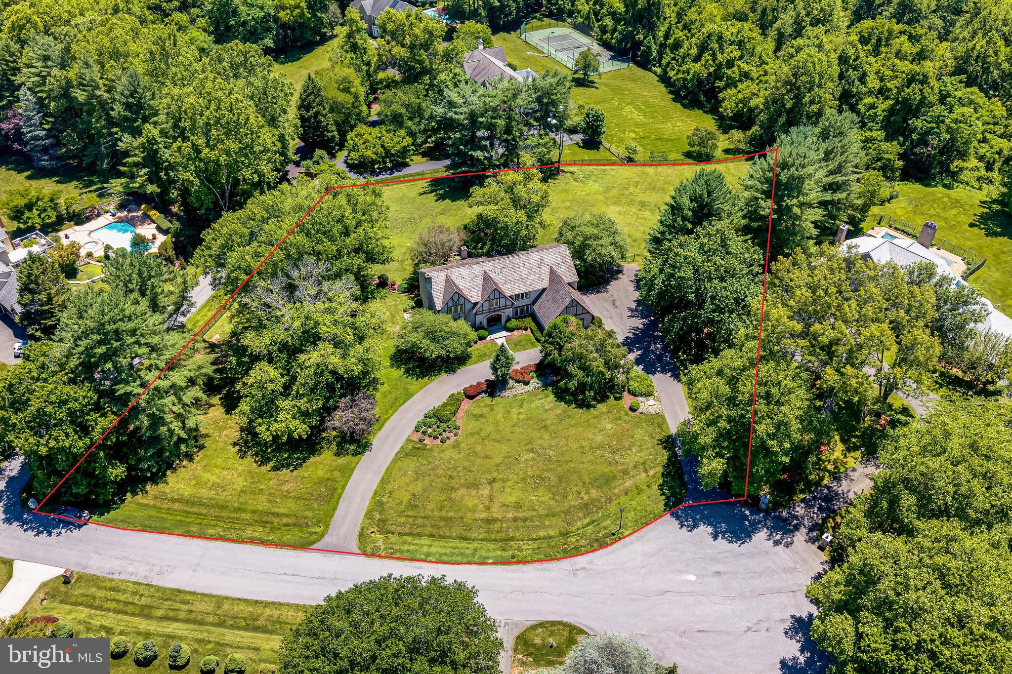 SADDLE RIDGE - Residential