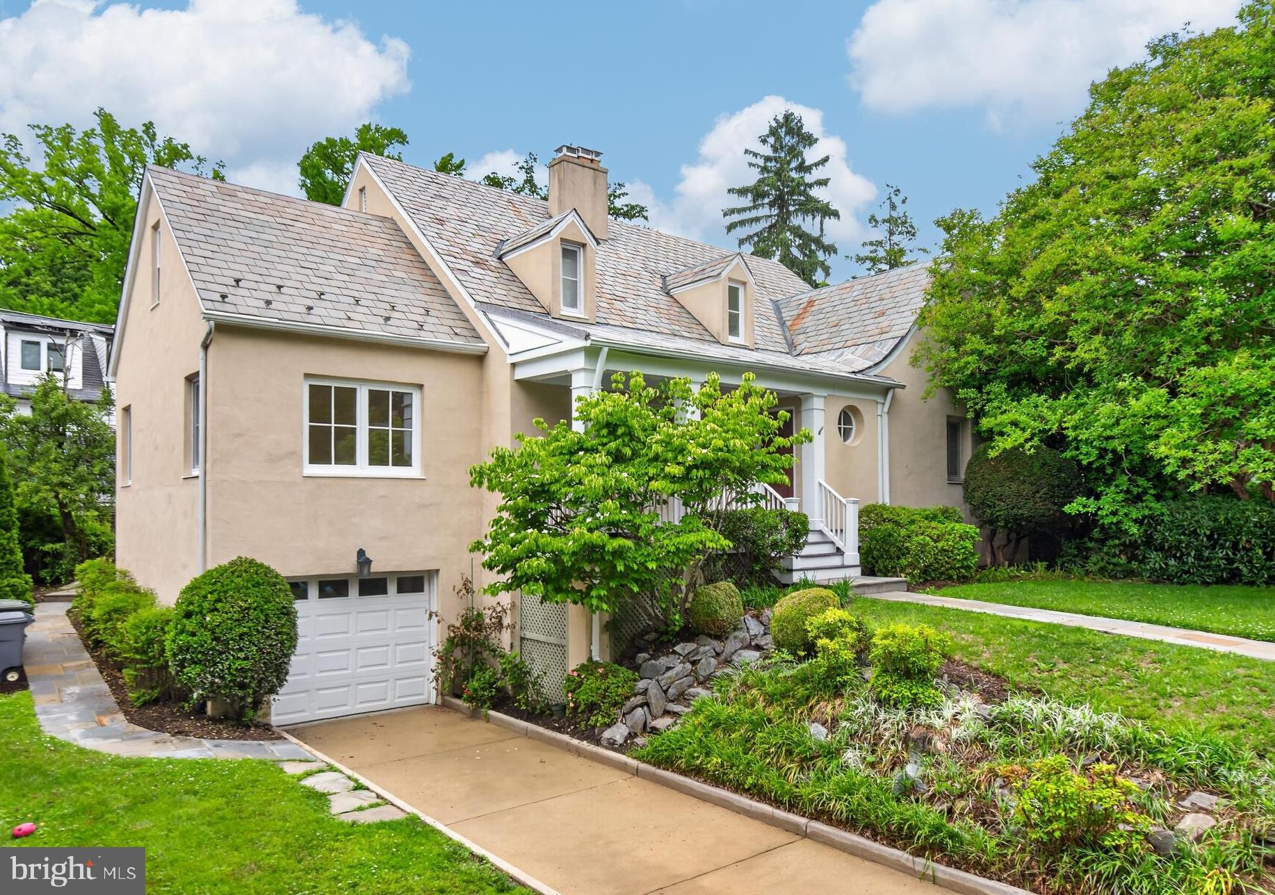 CHEVY CHASE VILLAGE - Residential