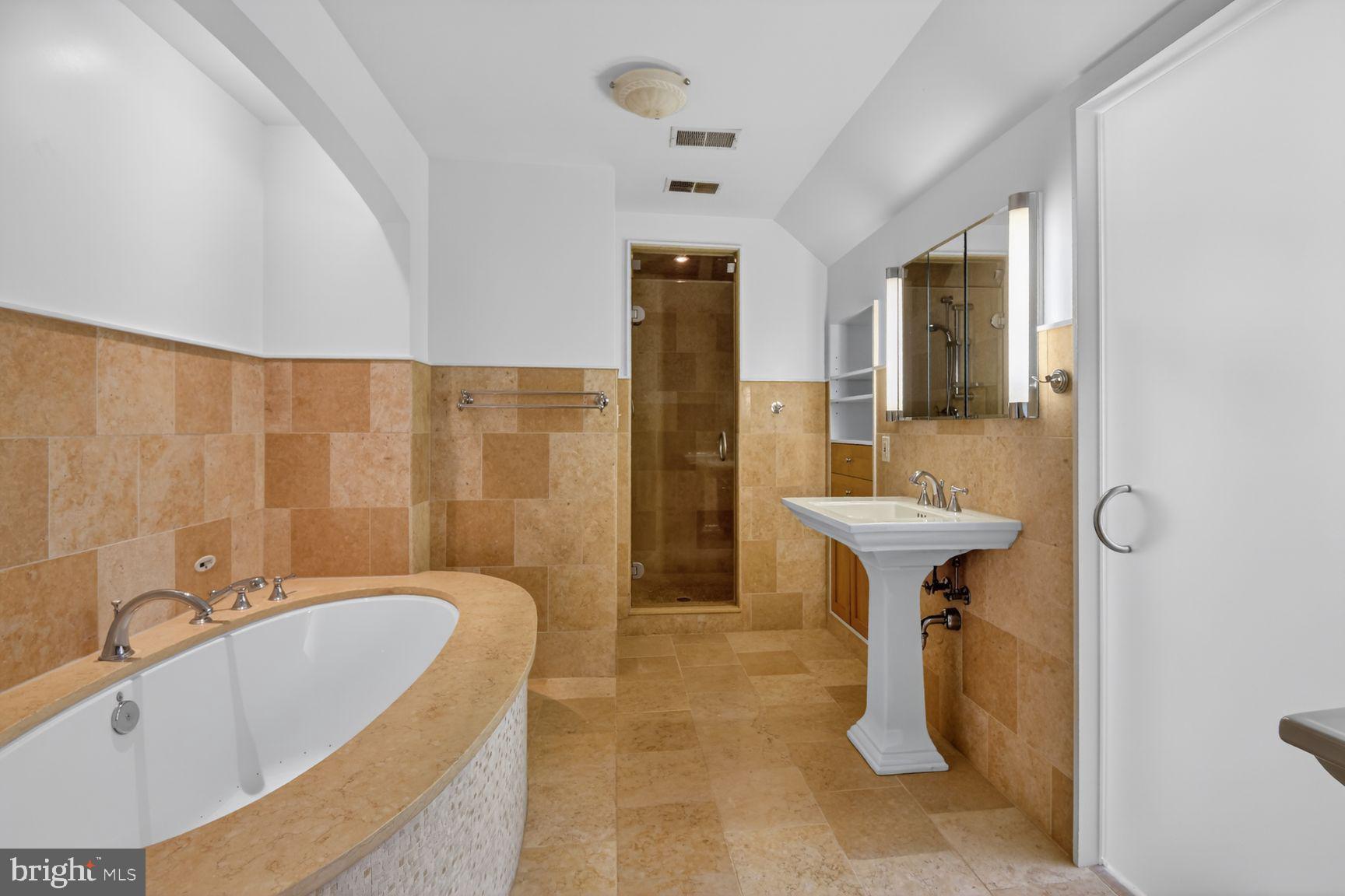 CHEVY CHASE VILLAGE - Residential
