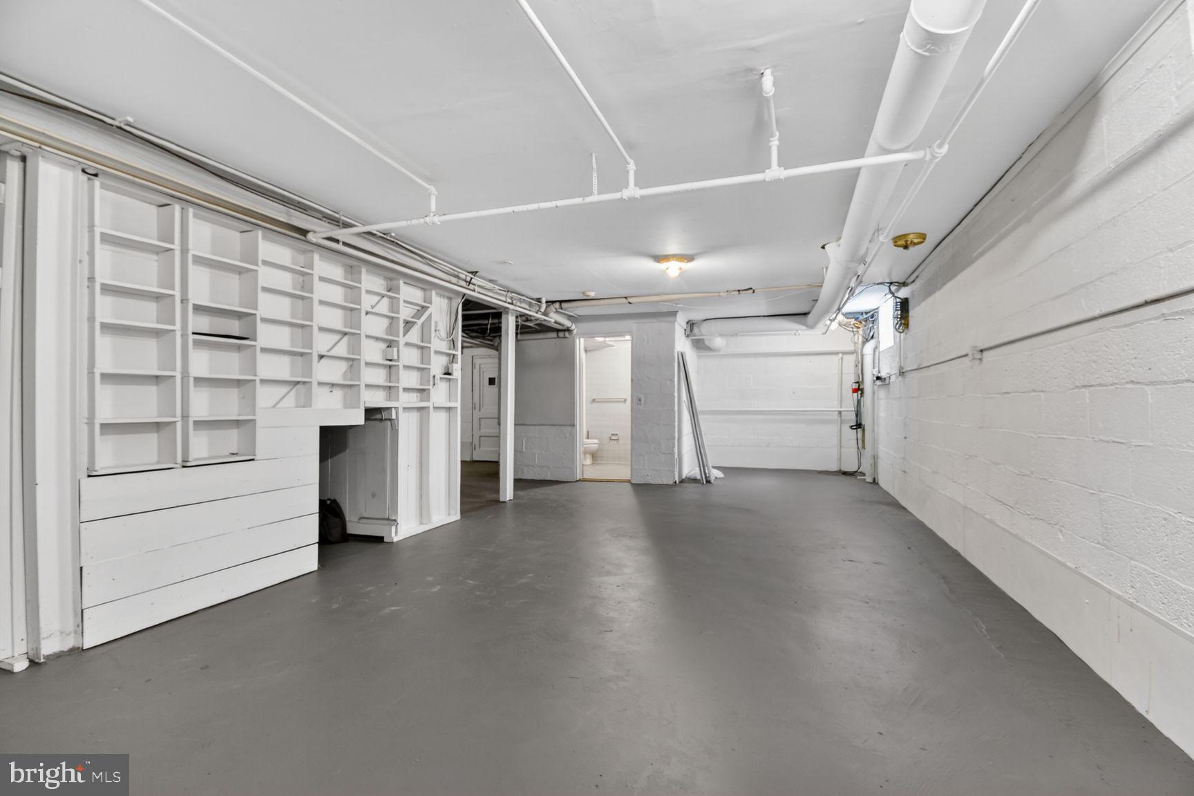 CHEVY CHASE VILLAGE - Residential