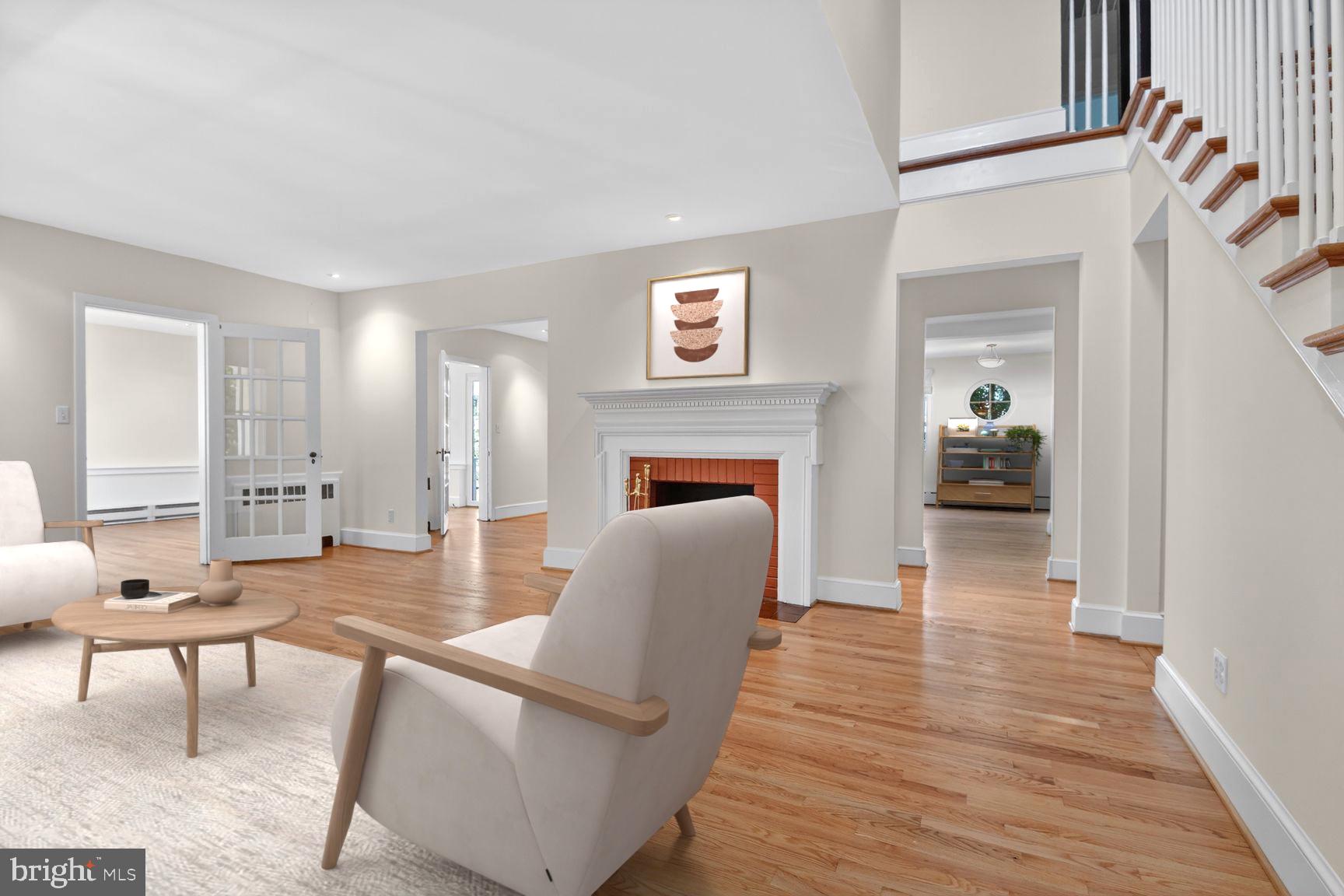CHEVY CHASE VILLAGE - Residential