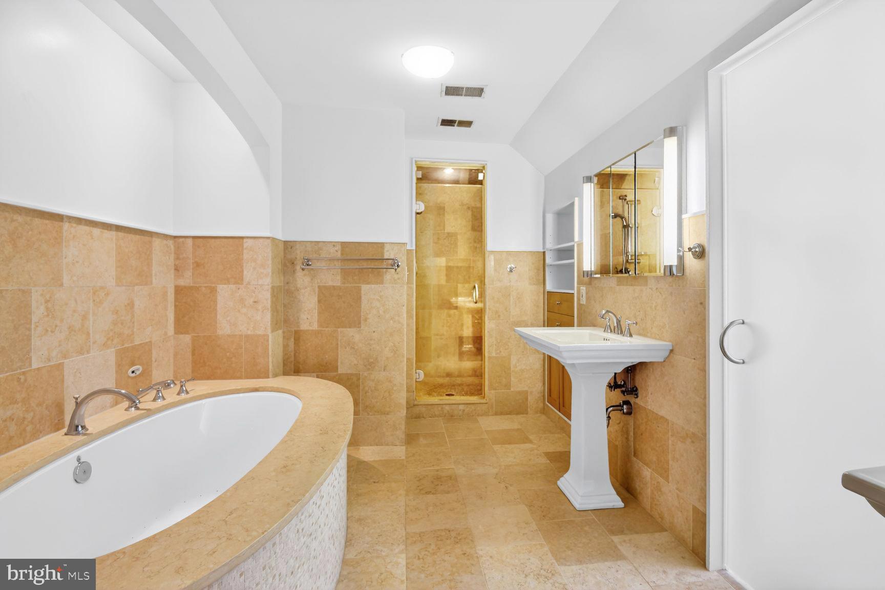 CHEVY CHASE VILLAGE - Residential