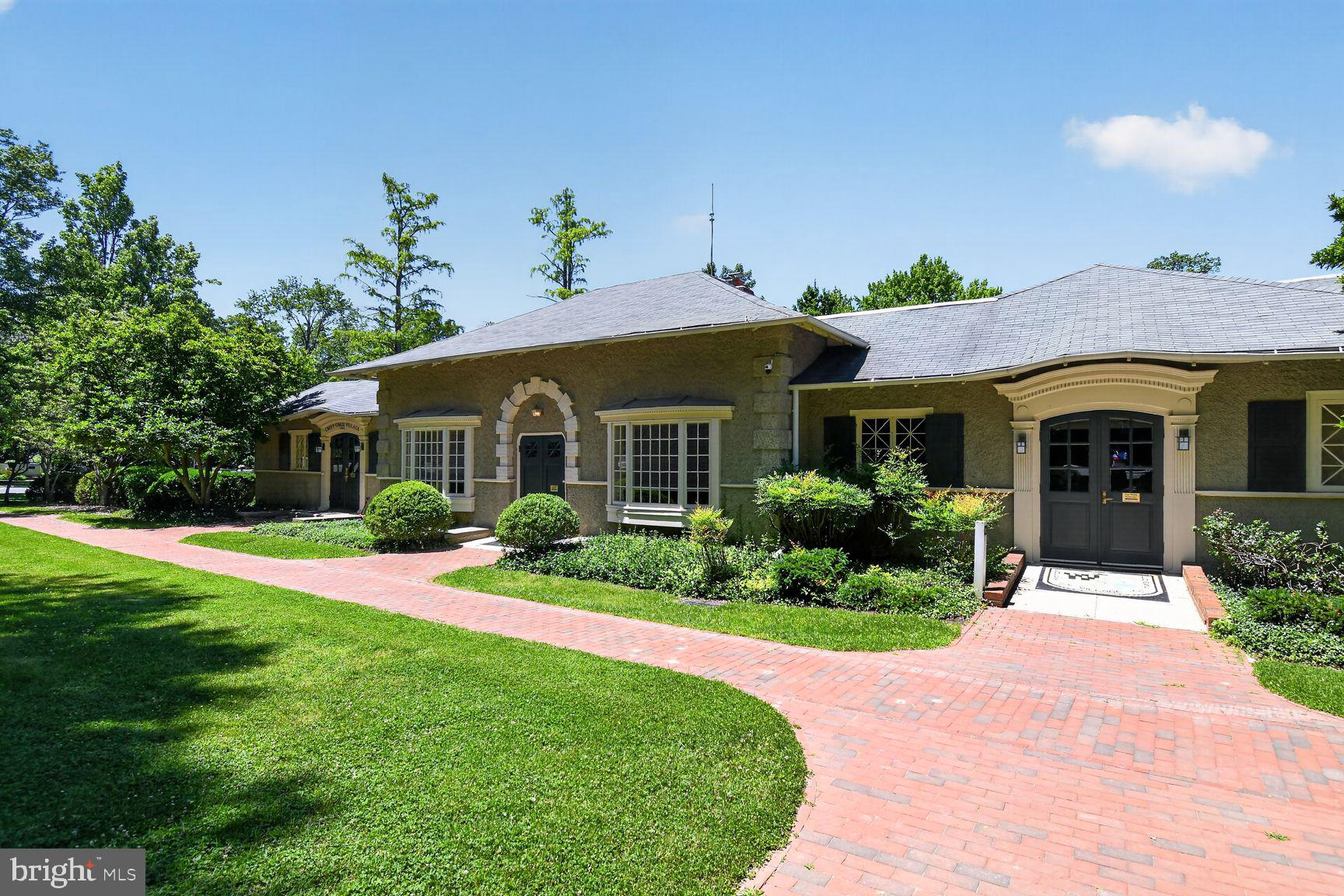 CHEVY CHASE VILLAGE - Residential
