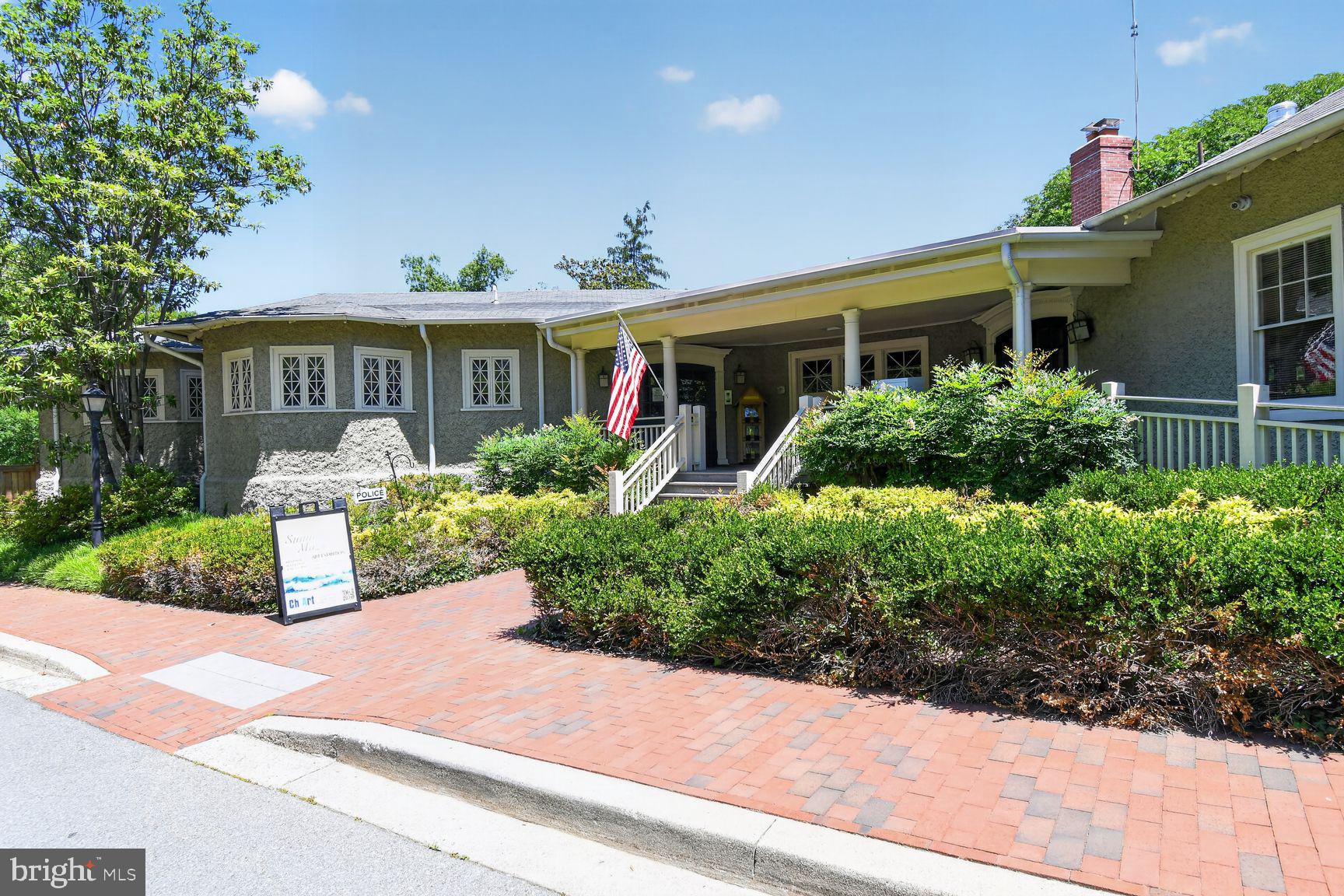 CHEVY CHASE VILLAGE - Residential
