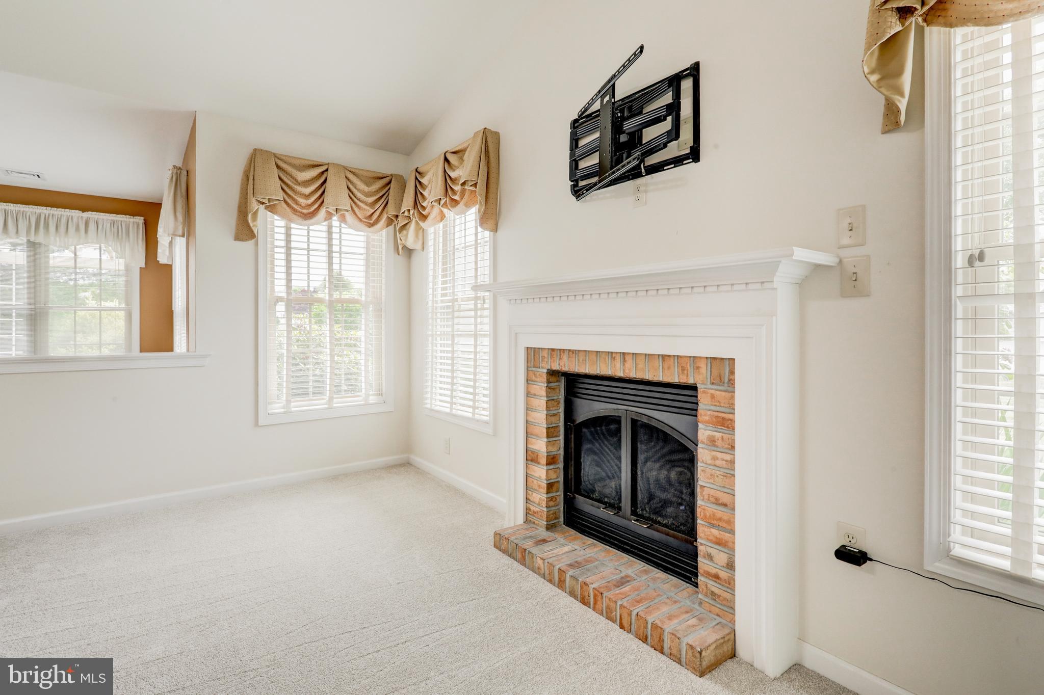 BROOKSHIRE - Residential