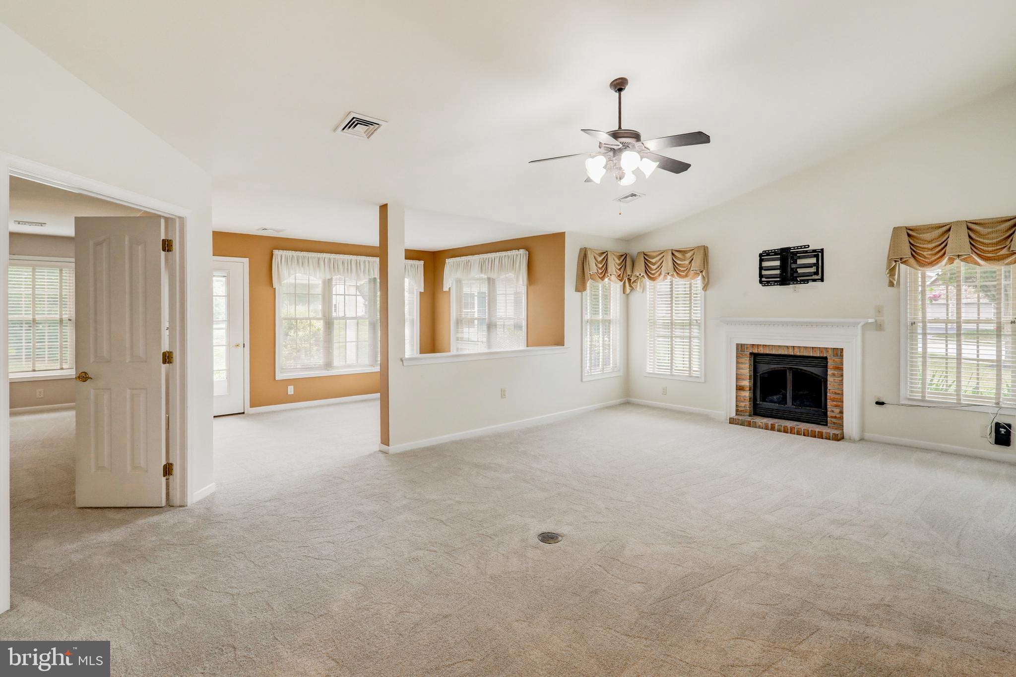 BROOKSHIRE - Residential