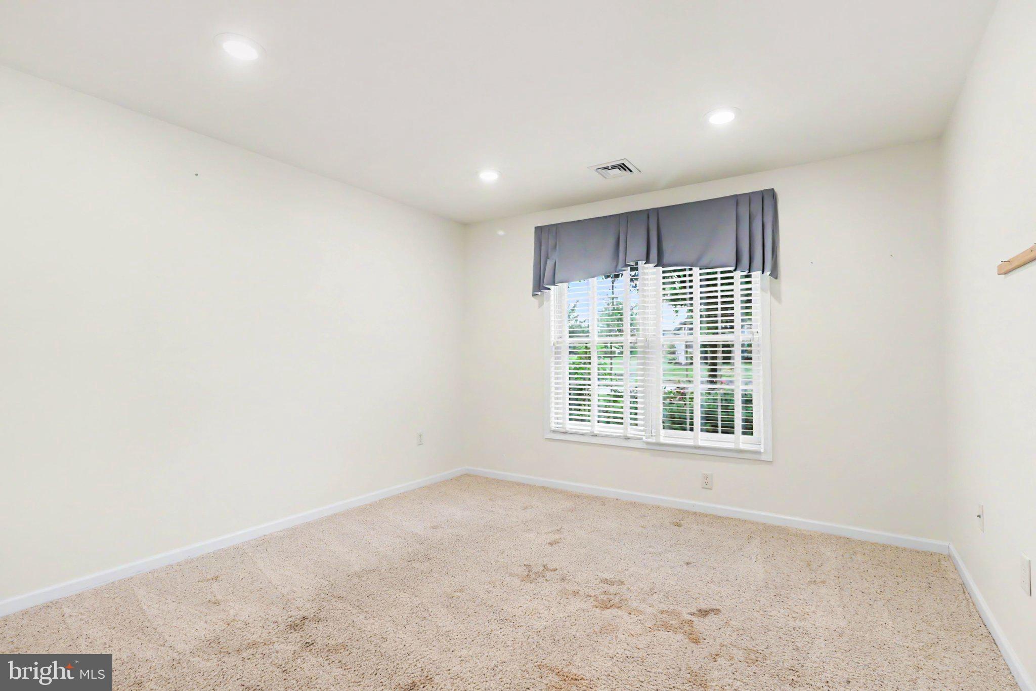 BROOKSHIRE - Residential