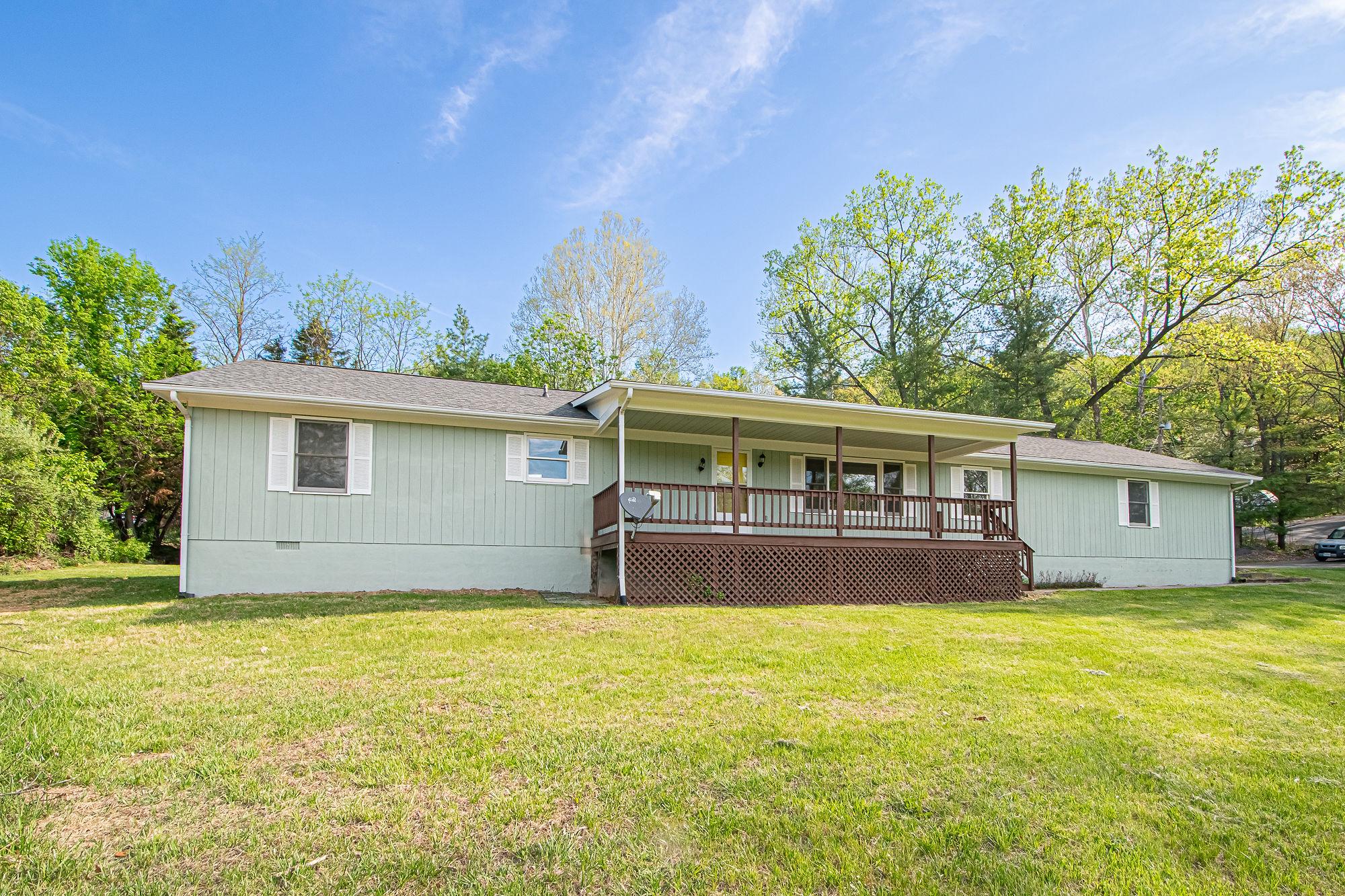 APPLE MT LAKE - Residential