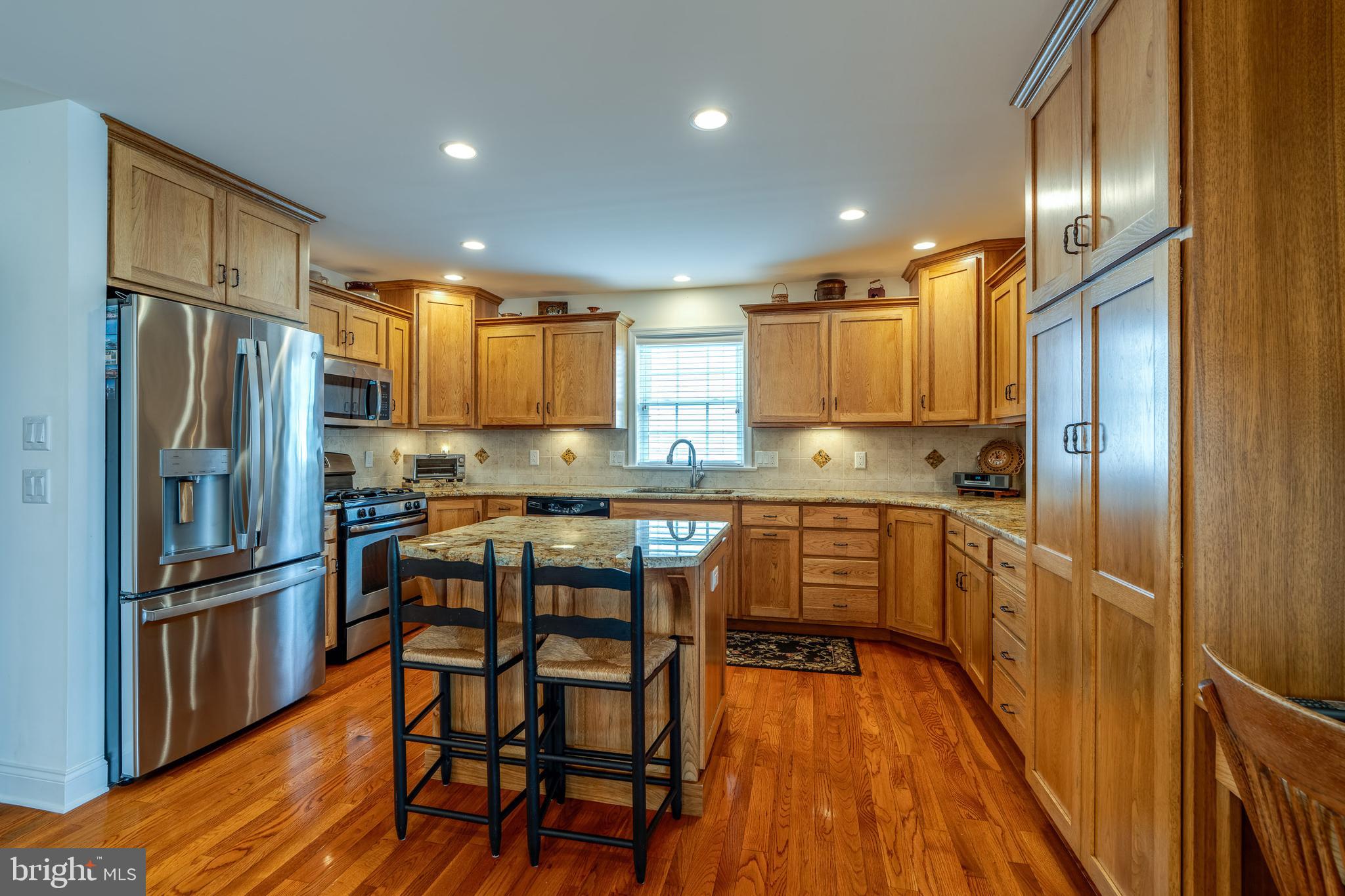 SUMMIT POINTE AT ELM TREE - Residential