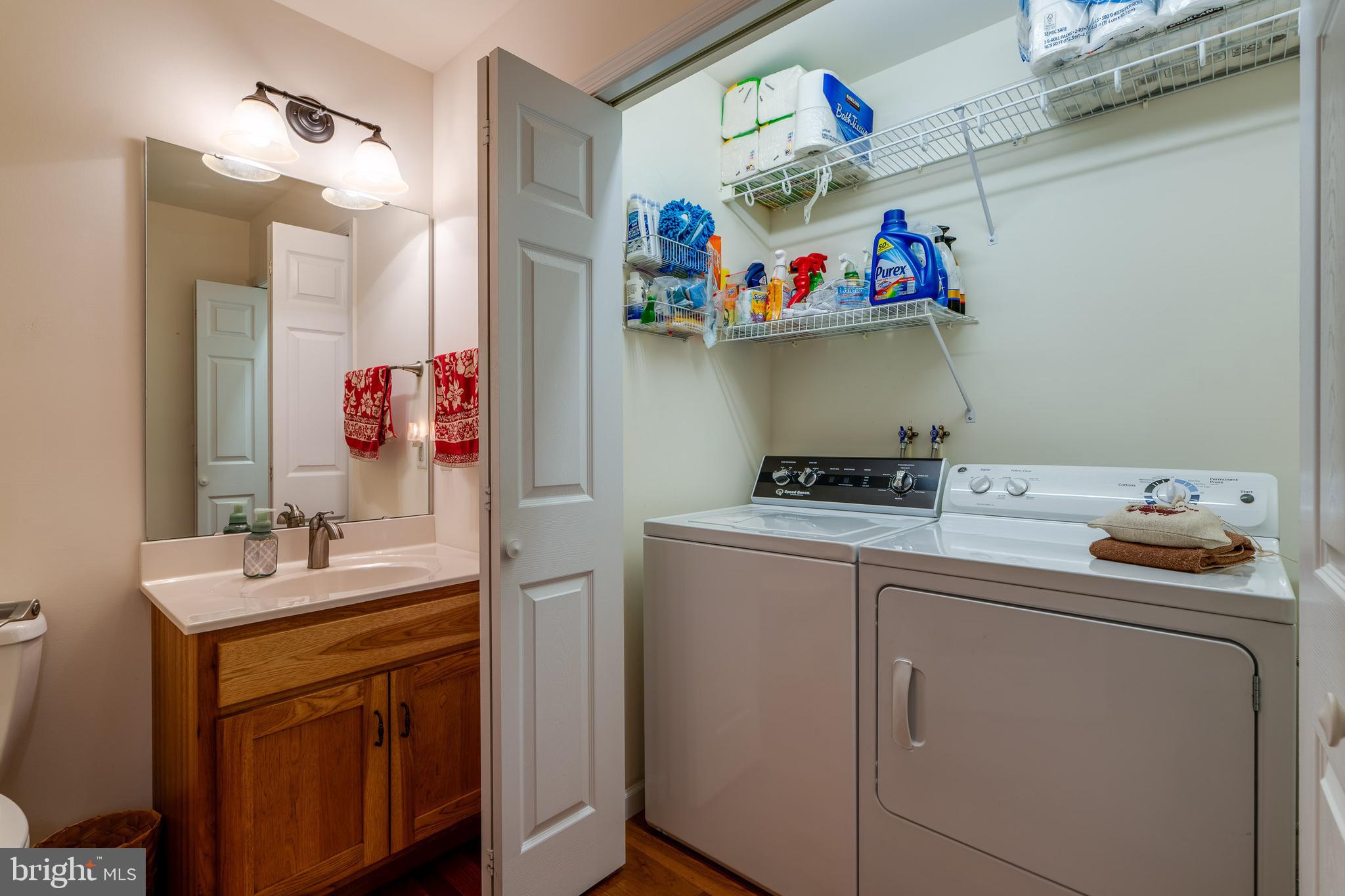 SUMMIT POINTE AT ELM TREE - Residential