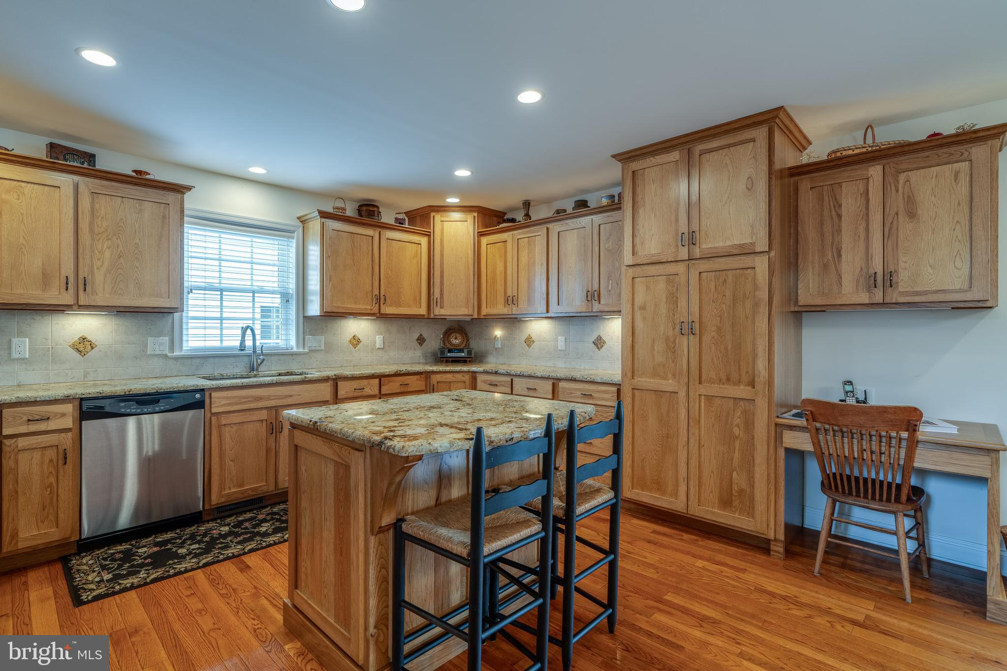 SUMMIT POINTE AT ELM TREE - Residential