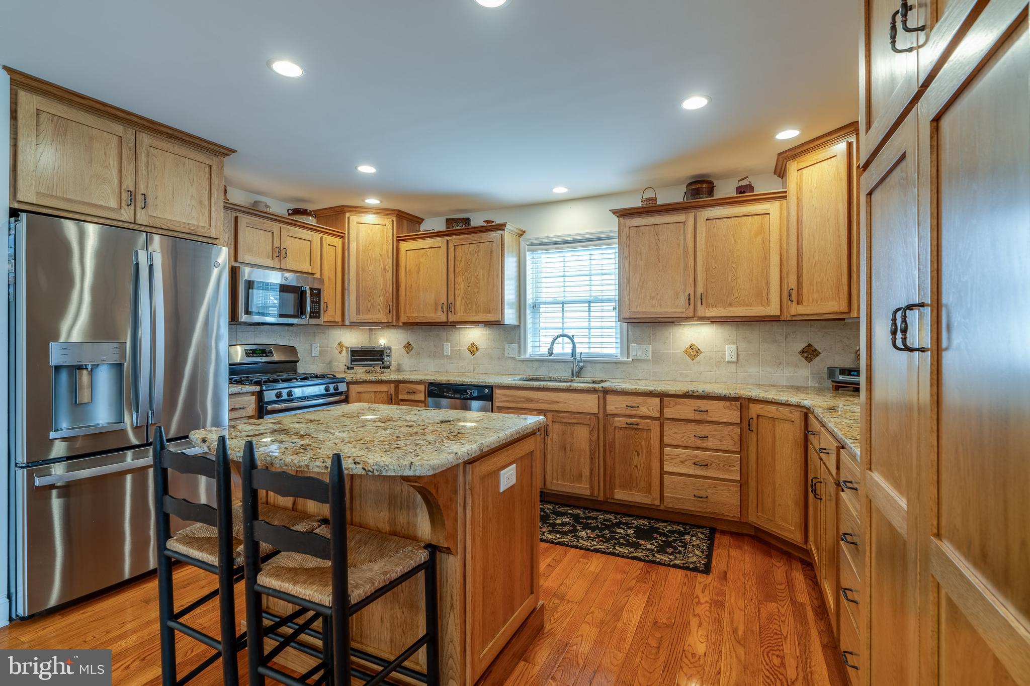 SUMMIT POINTE AT ELM TREE - Residential