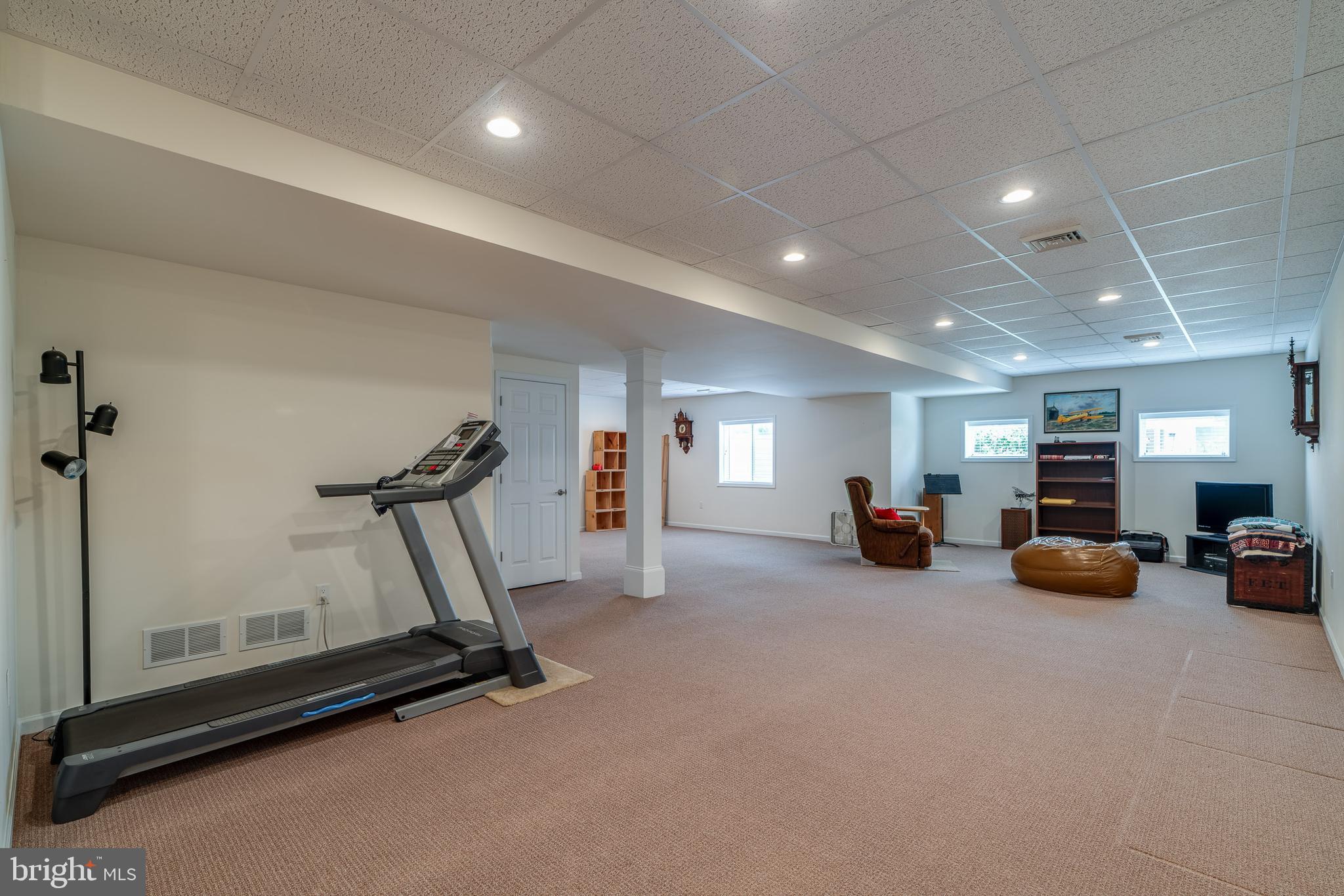 SUMMIT POINTE AT ELM TREE - Residential