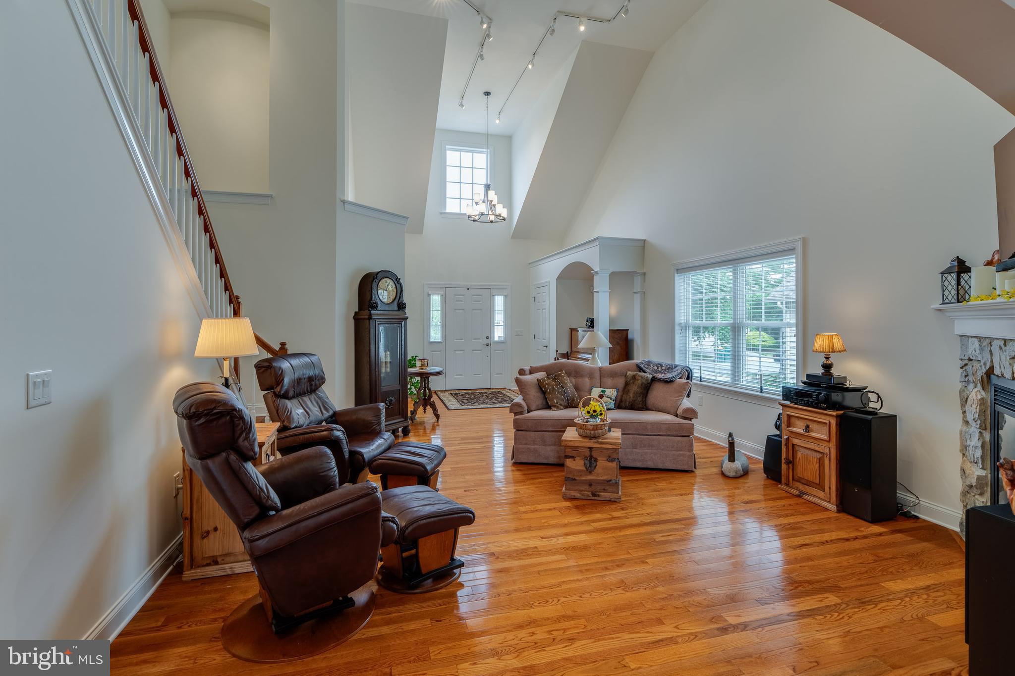 SUMMIT POINTE AT ELM TREE - Residential