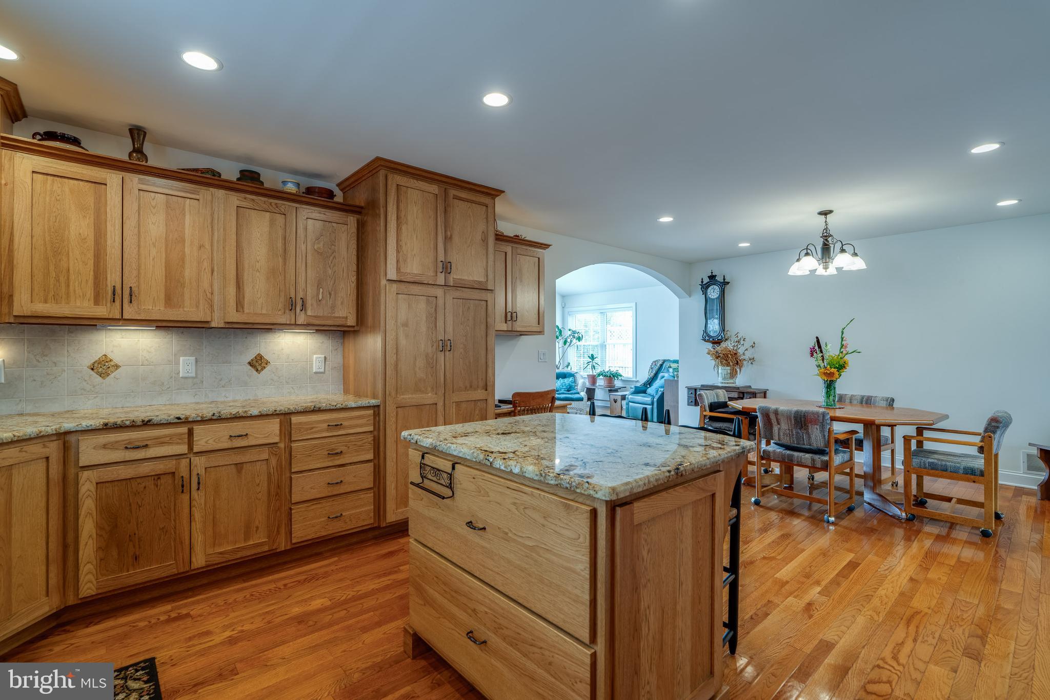 SUMMIT POINTE AT ELM TREE - Residential