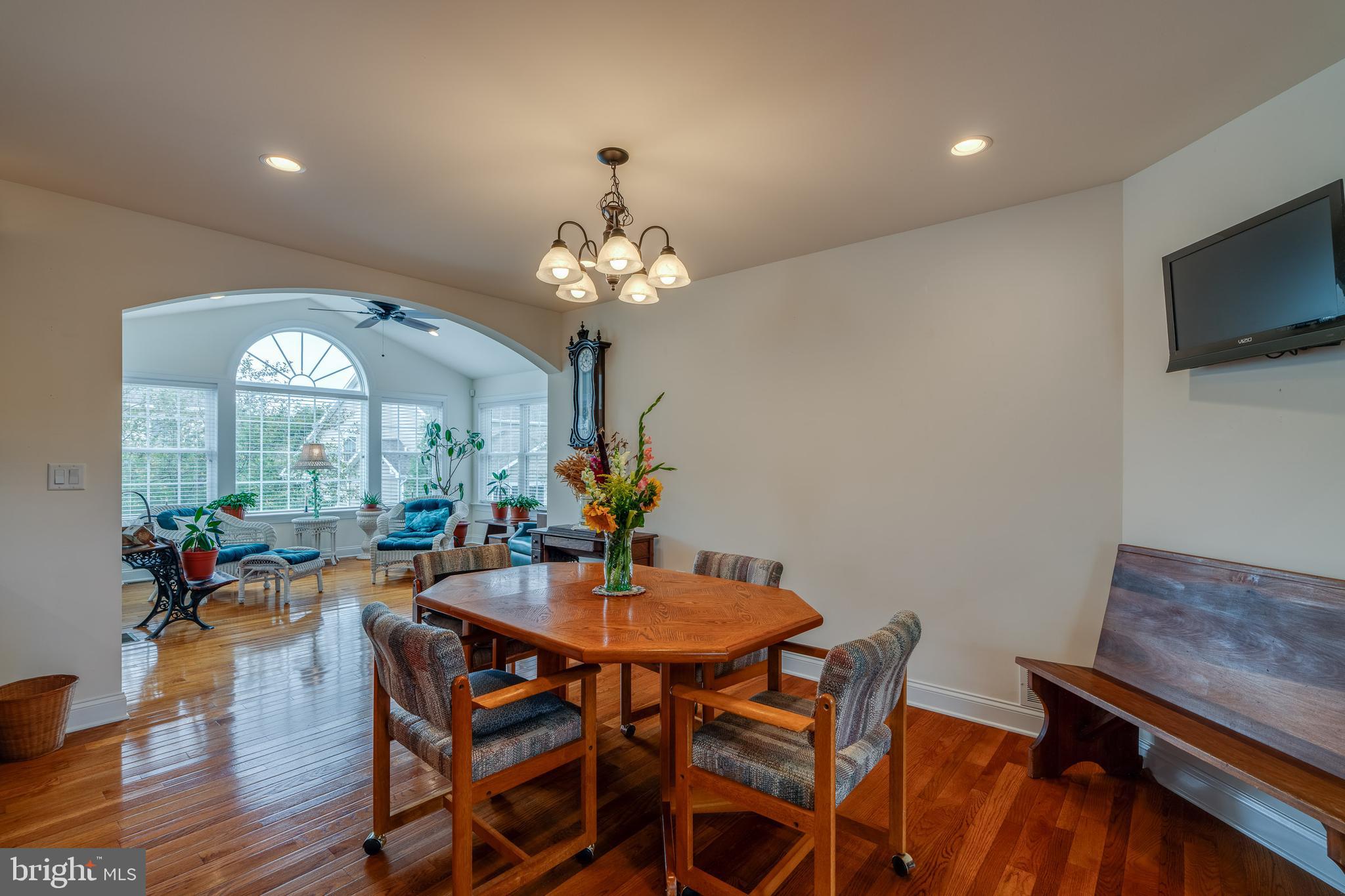 SUMMIT POINTE AT ELM TREE - Residential