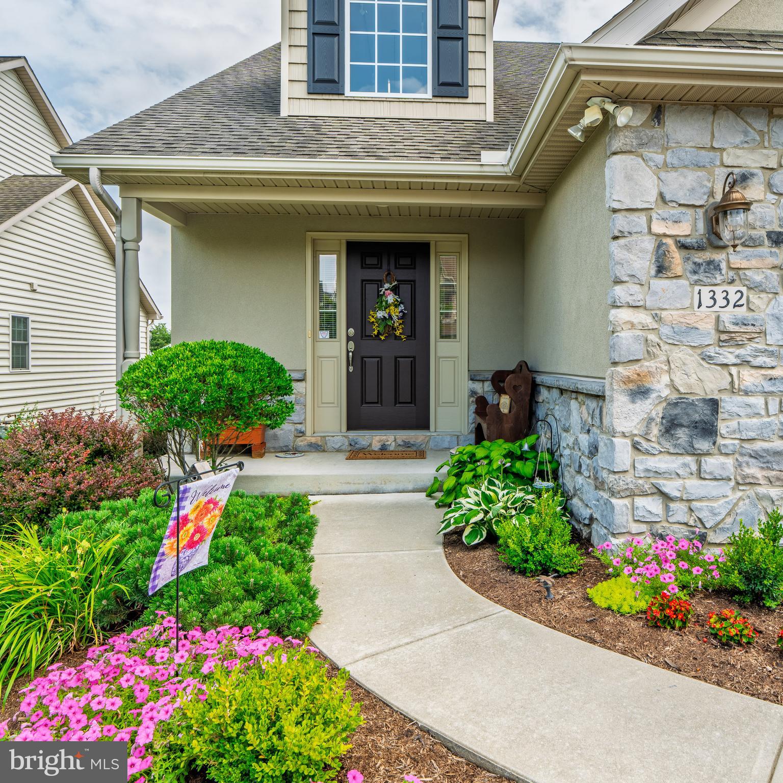 SUMMIT POINTE AT ELM TREE - Residential