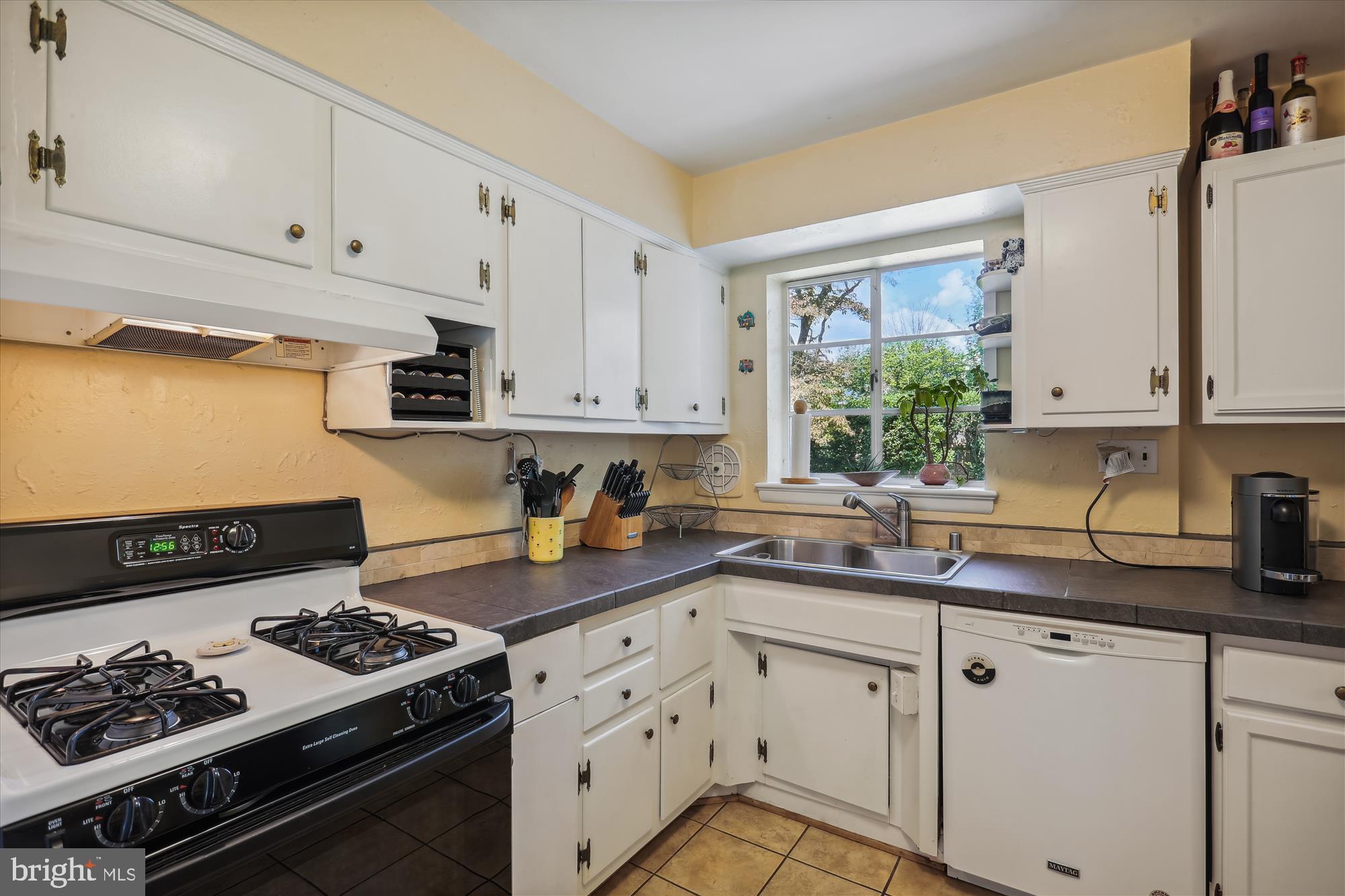 GARRETT PARK ESTATES - Residential