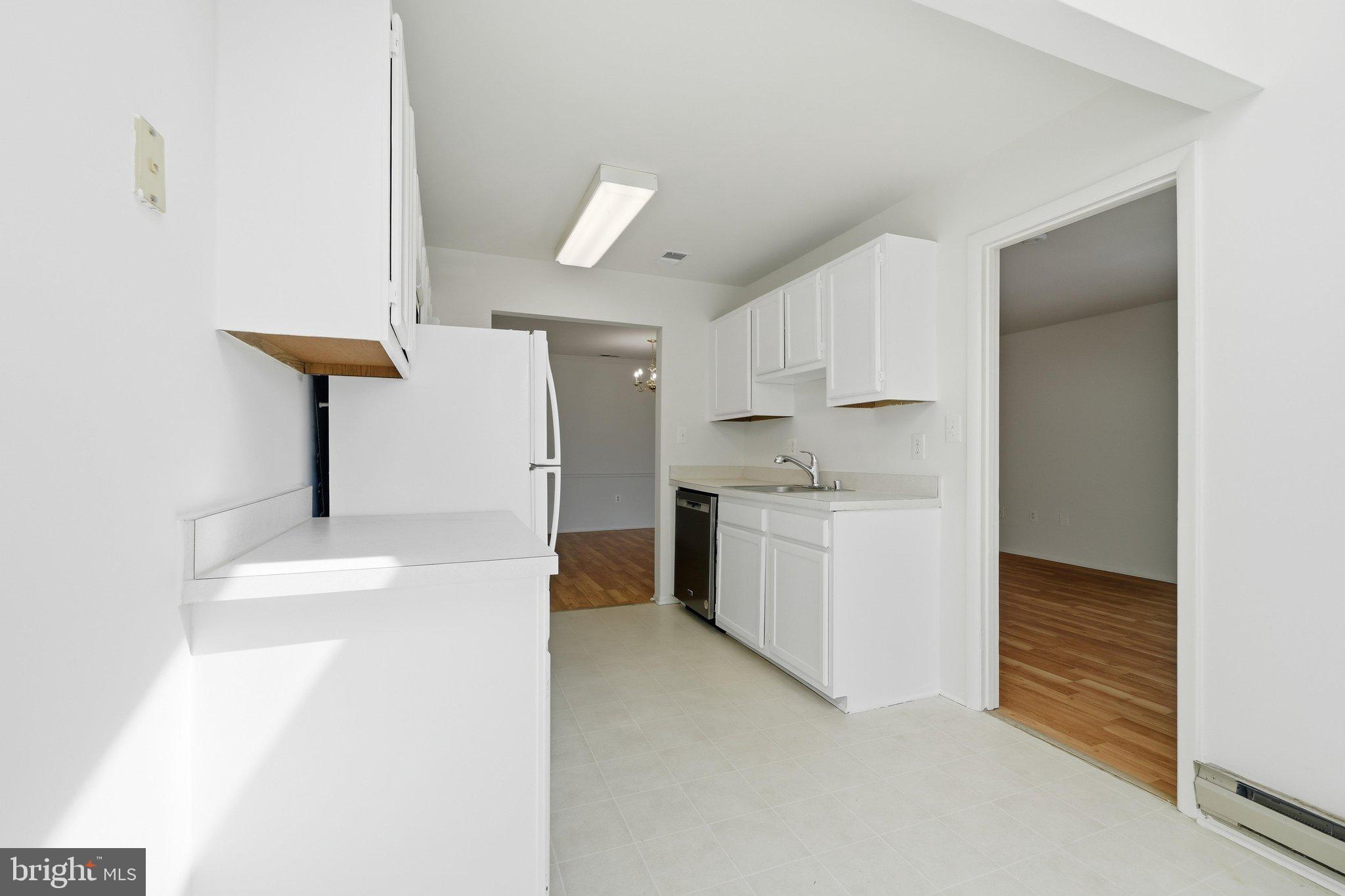 MALLARD COVE CONDOMINIUMS - Residential