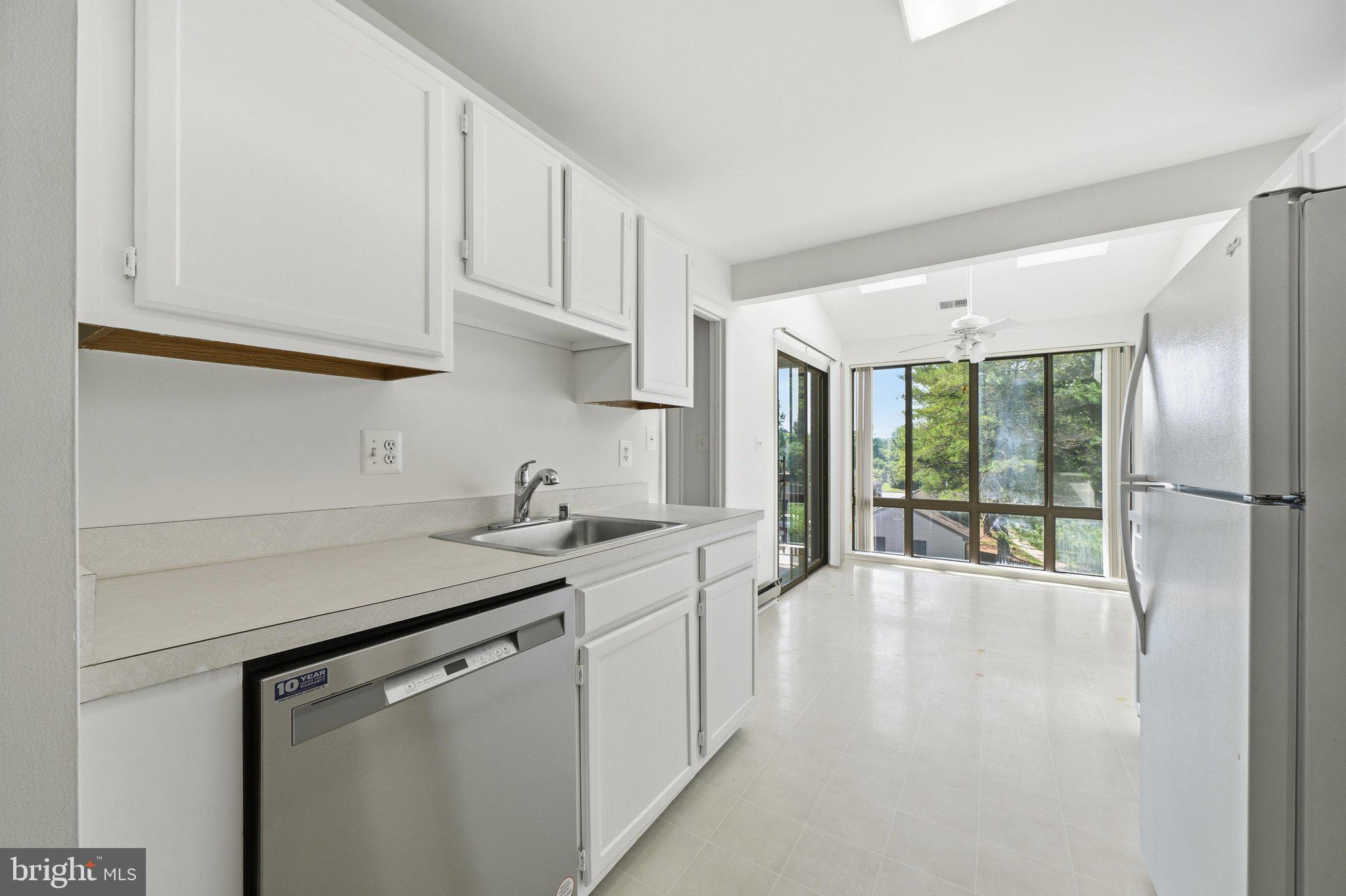 MALLARD COVE CONDOMINIUMS - Residential