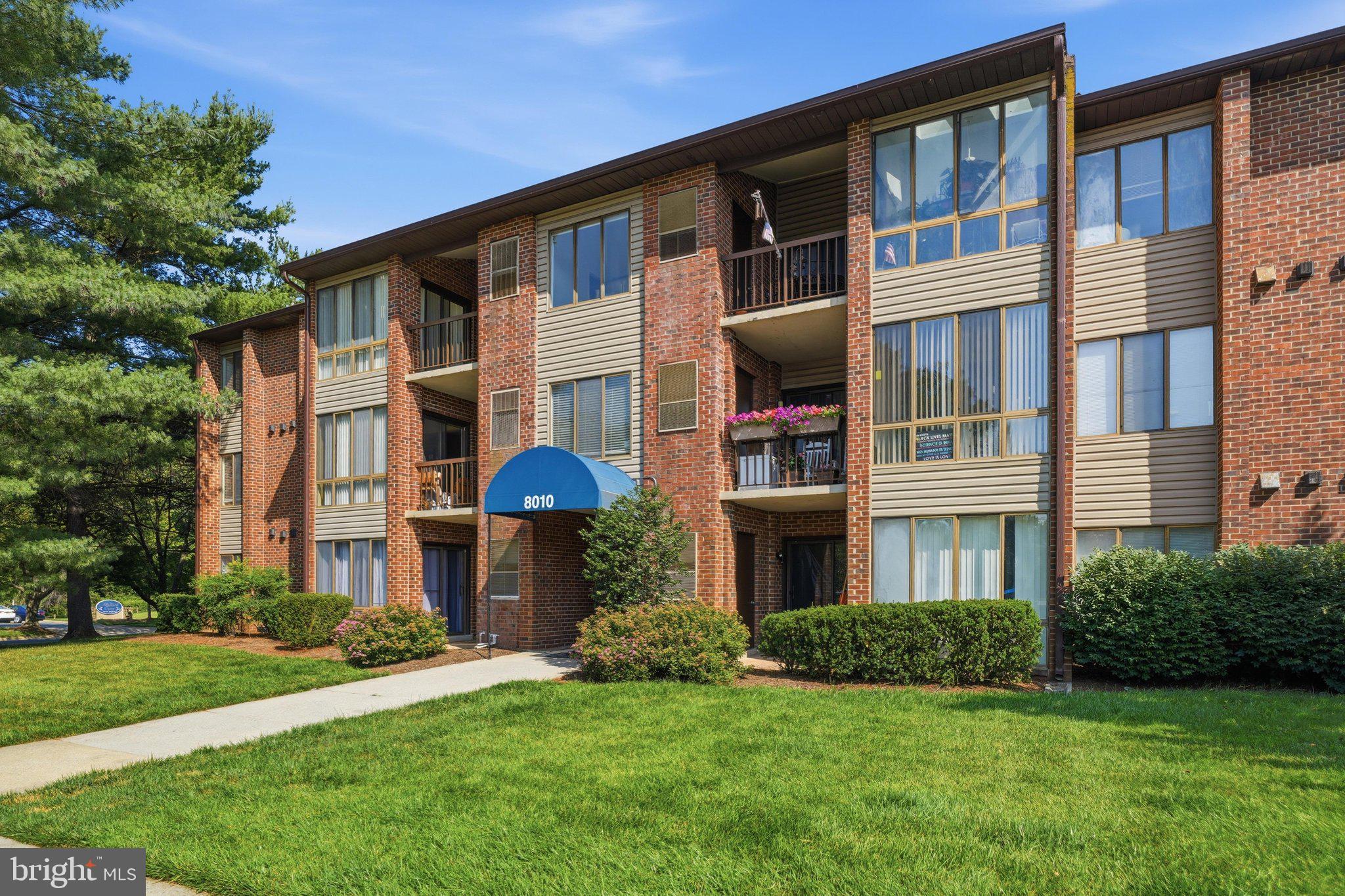 MALLARD COVE CONDOMINIUMS - Residential