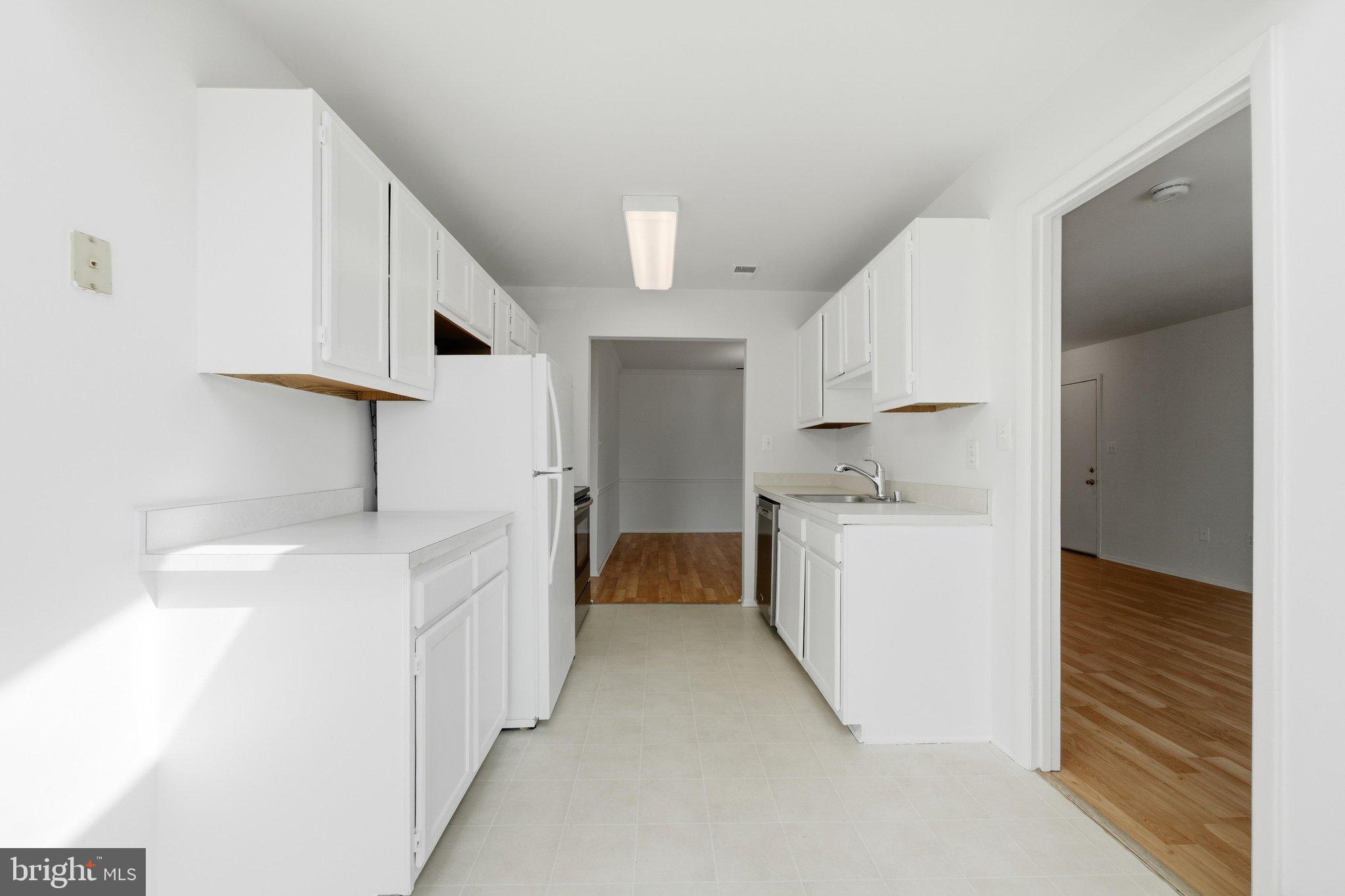MALLARD COVE CONDOMINIUMS - Residential