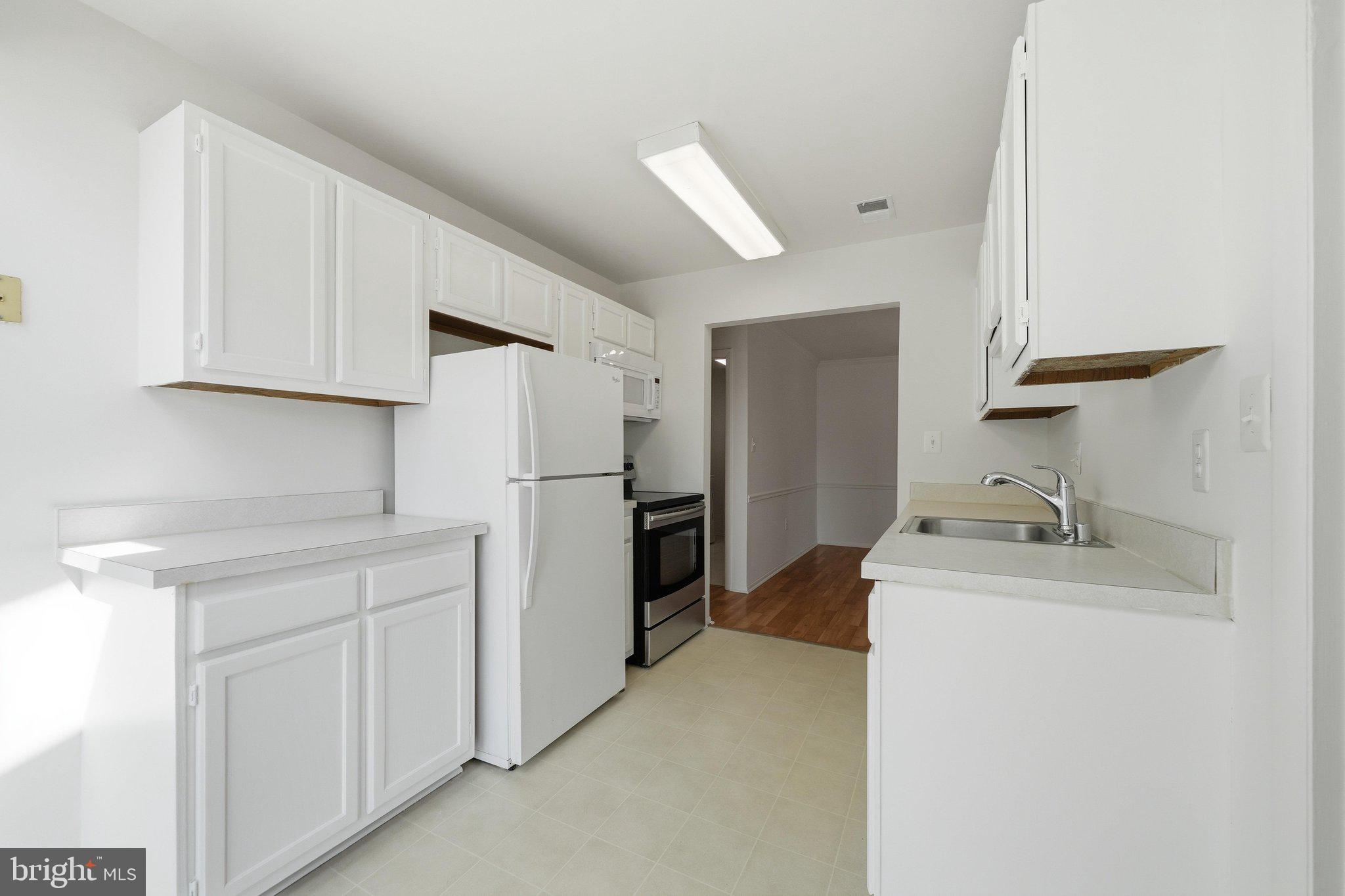 MALLARD COVE CONDOMINIUMS - Residential