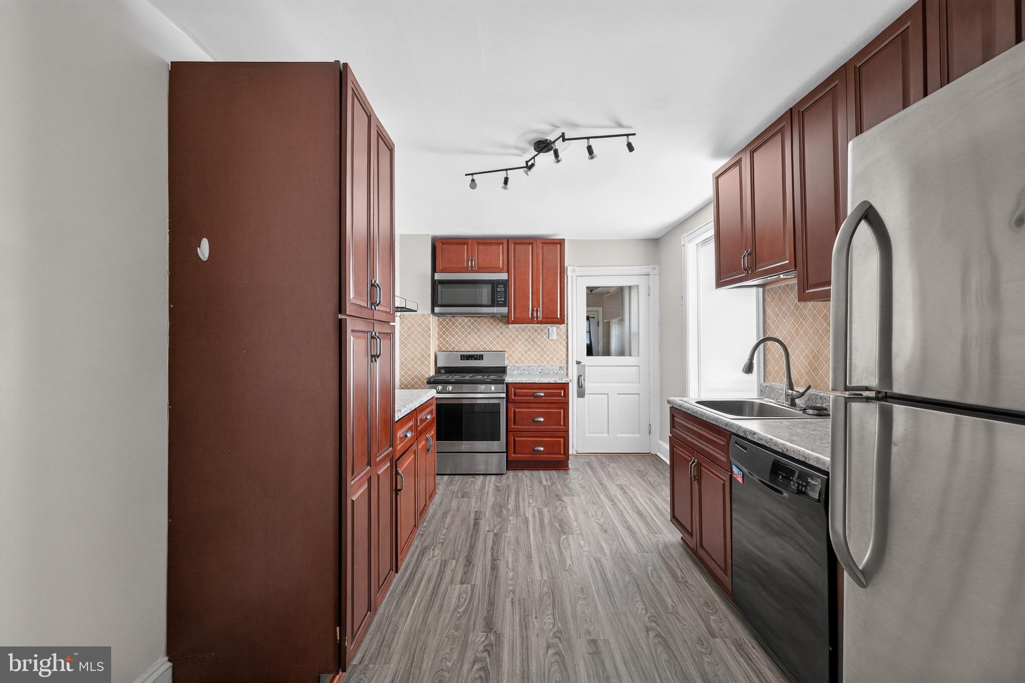 VALLEY VIEW - Residential