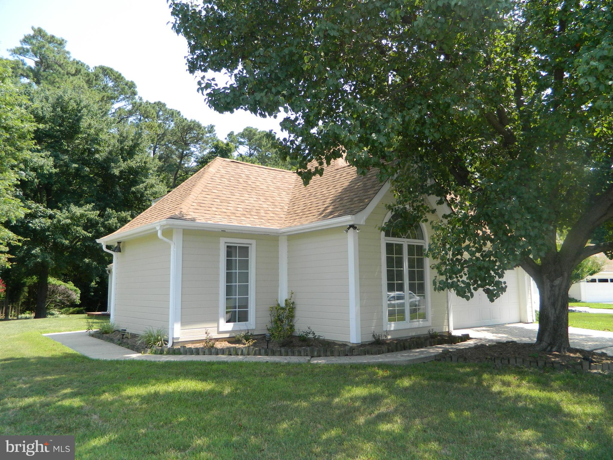 Newer roof, Fresh new paint, and new lower price!! Great home in Cedar Cove. 3 bedroom, 2 bath, 2 car garage.  This home is on a quiet cul-de-sac in a wonderful neighborhood close to gate 3 of the base.  Walking trails, bike paths and playground, also within walking distance to the beach.  Lots of storage and plenty of natural light.This is a wonderful place to call home.!!