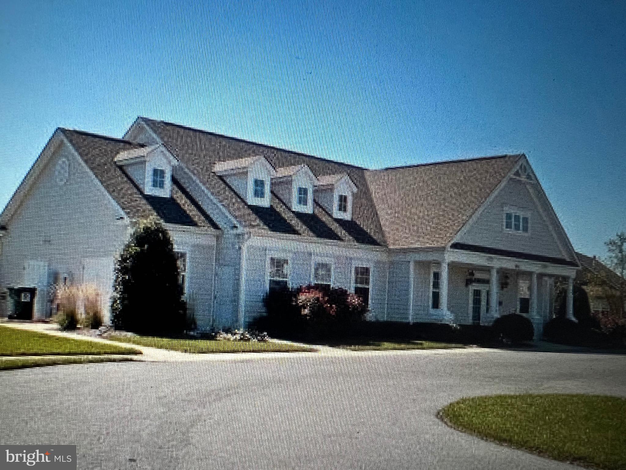 SUMMERCREST - Residential