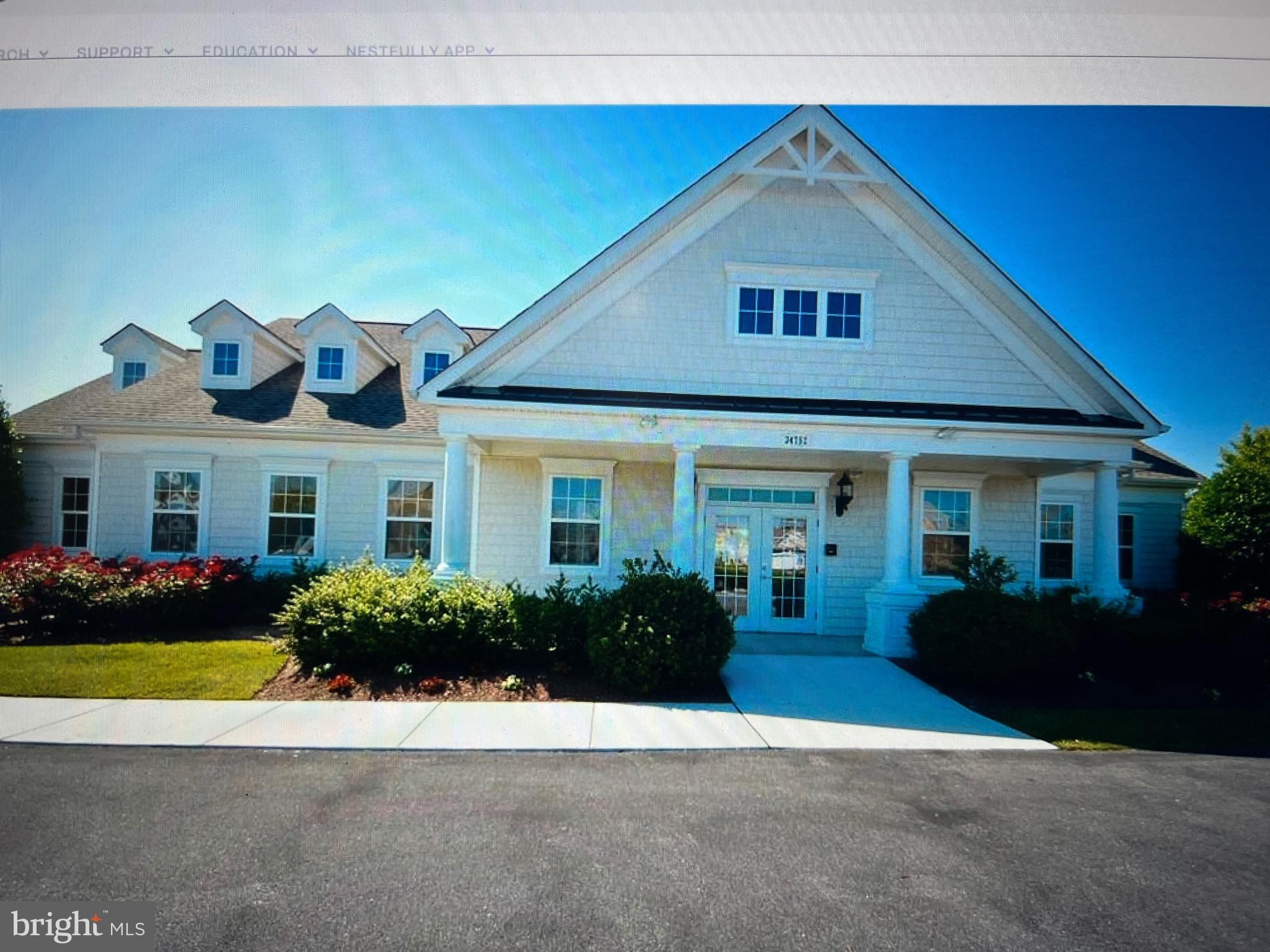 SUMMERCREST - Residential