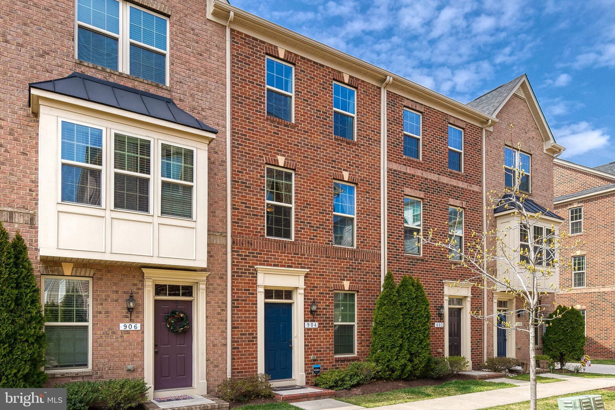 For rent in O'Donnell Square! This gorgeous, updated townhome offers 4 spacious bedrooms, 4 full bathrooms, a deck for outdoor living and a garage for convenient parking. Conveniently located close to everything Canton has to offer, with quick and easy access to commuter route I-95. There's nothing to do but move in!