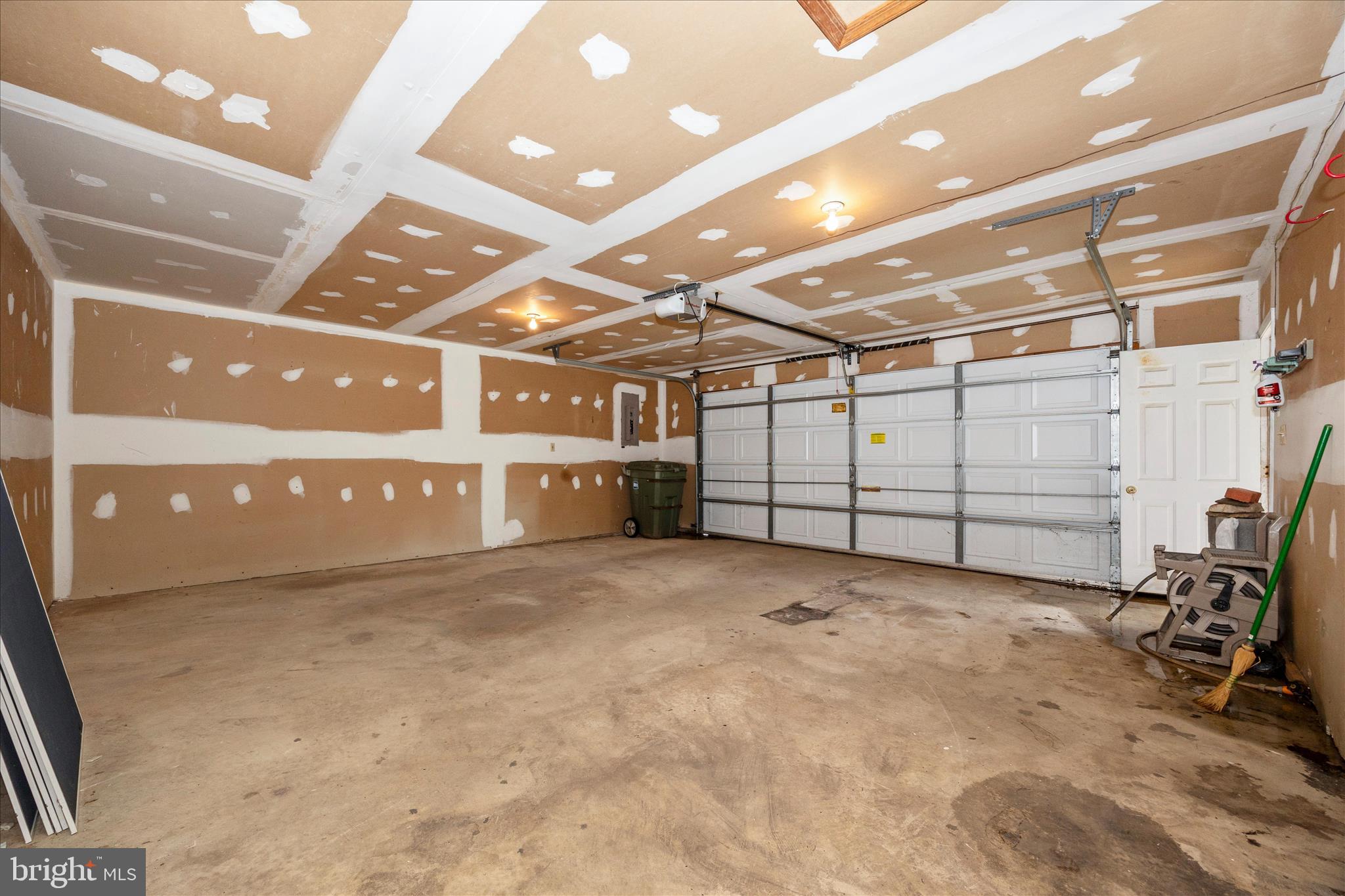CANDICE ESTATES - Residential