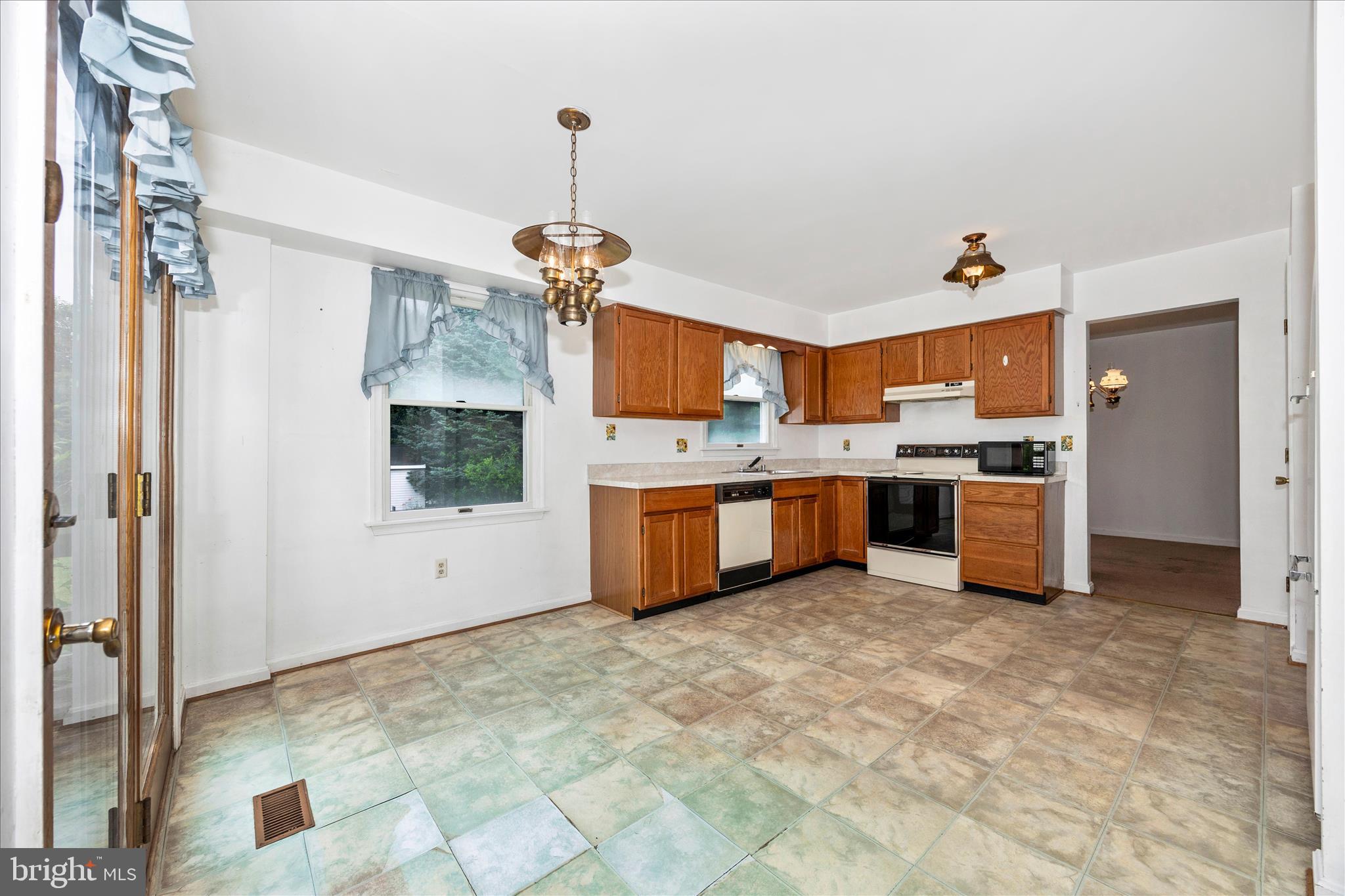 CANDICE ESTATES - Residential