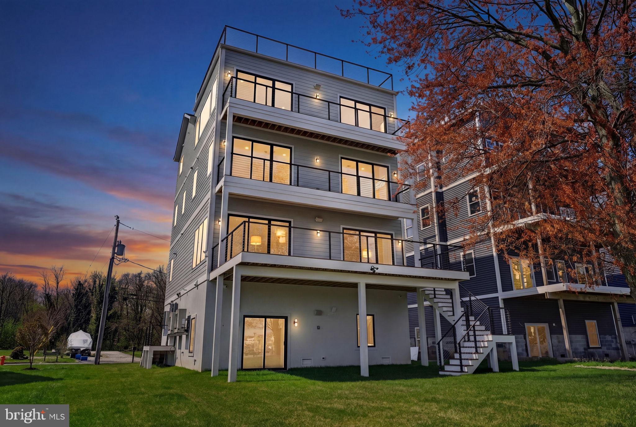 SWAN POINT - Residential