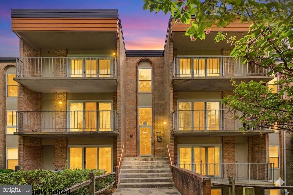 WALNUT GROVE - Residential