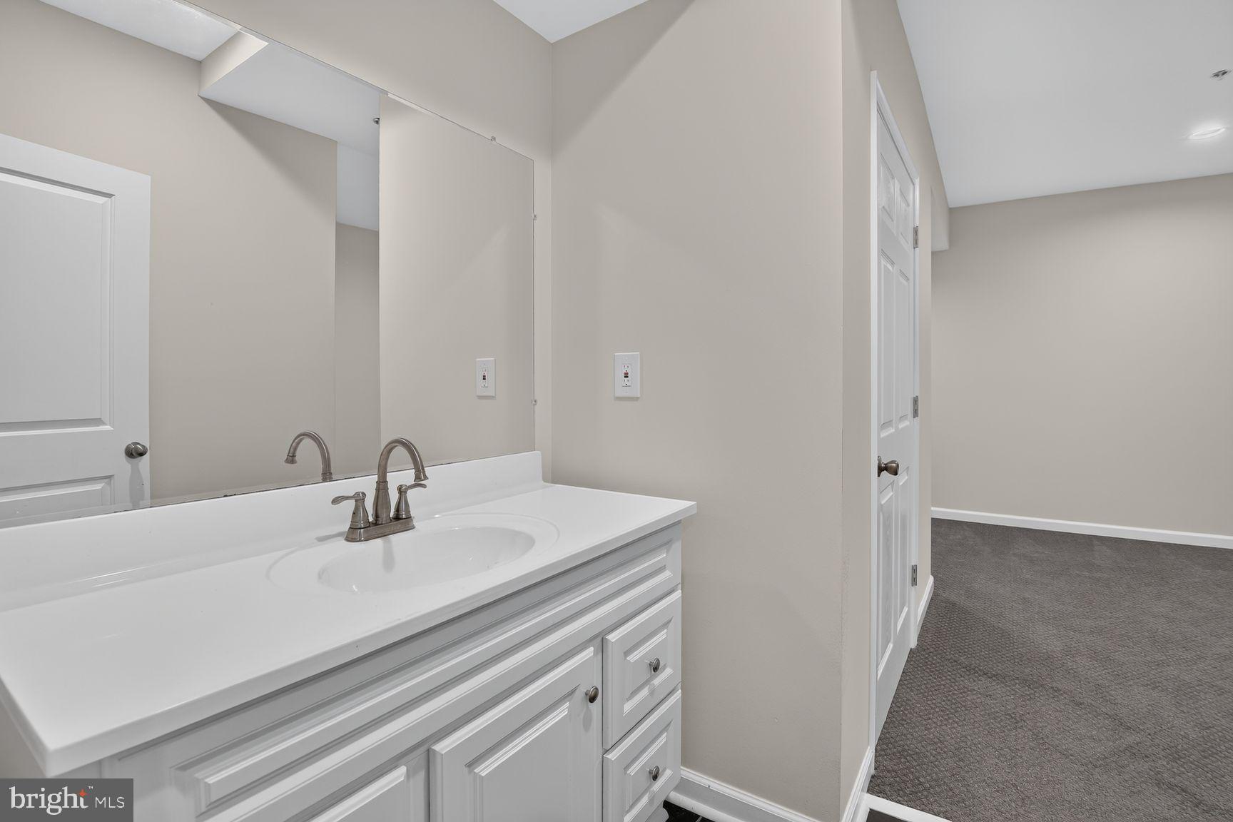 DARNESTOWN OUTSIDE - Residential