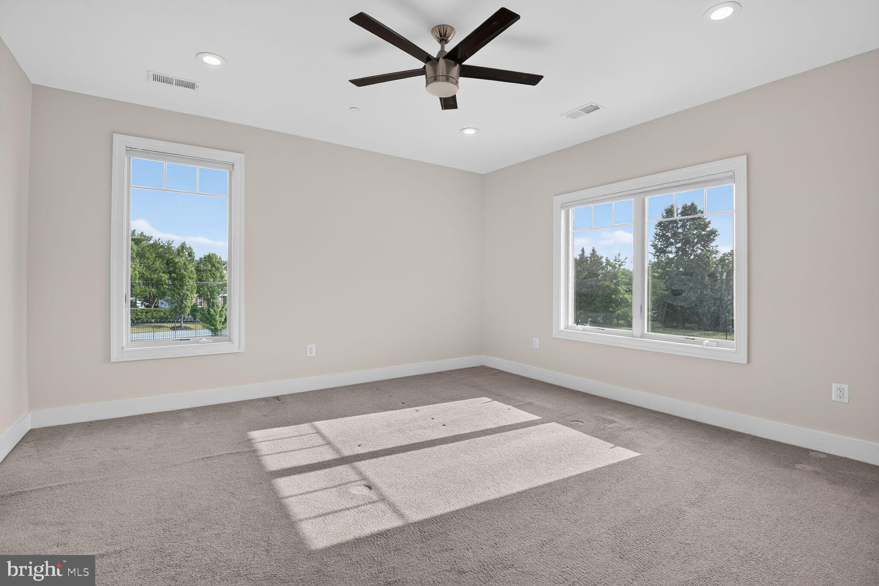 DARNESTOWN OUTSIDE - Residential