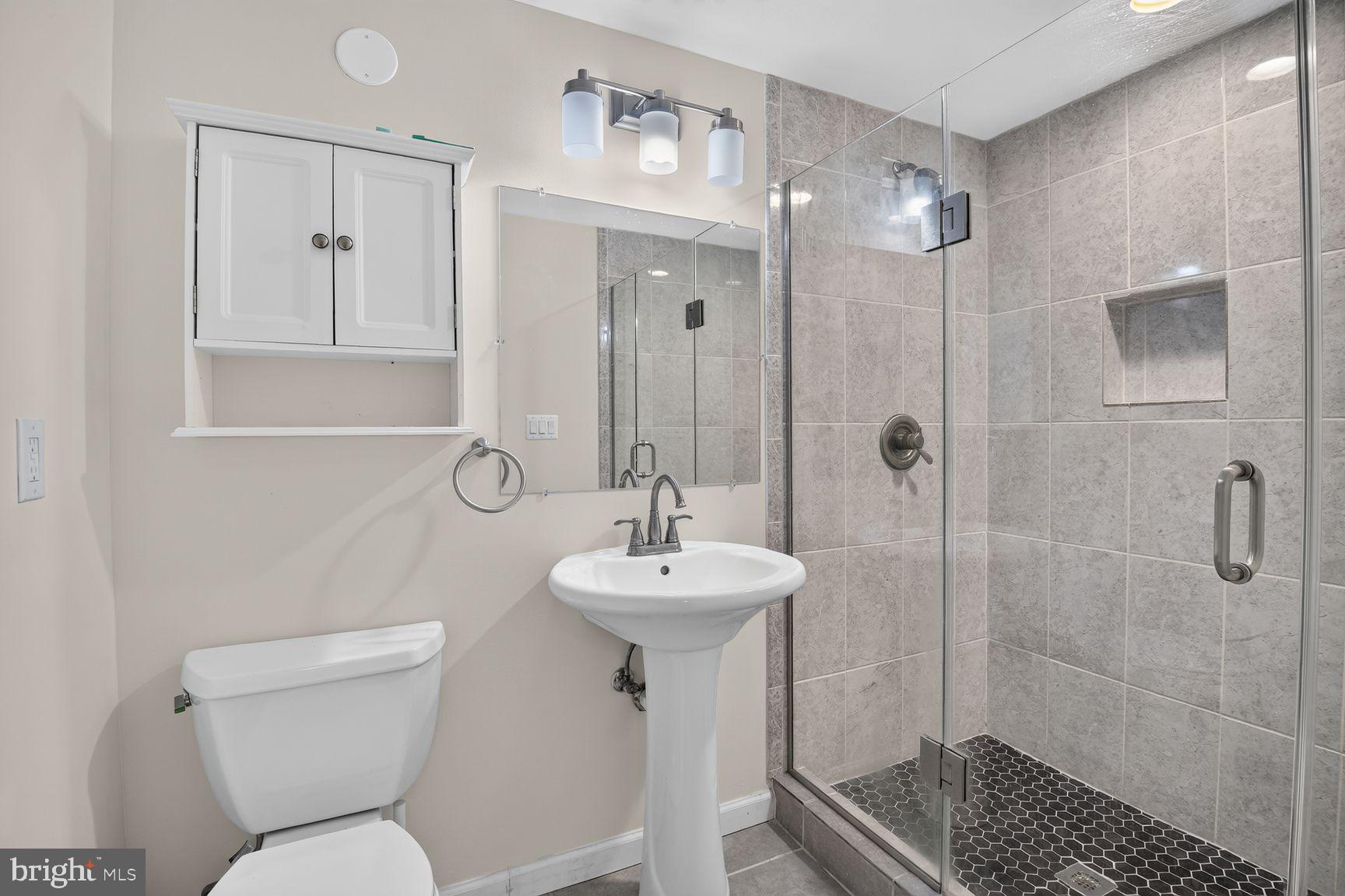 DARNESTOWN OUTSIDE - Residential