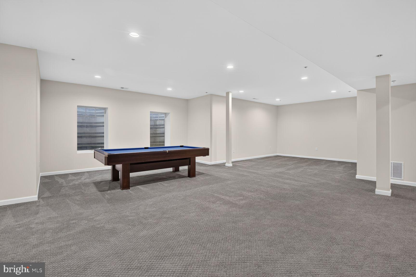 DARNESTOWN OUTSIDE - Residential